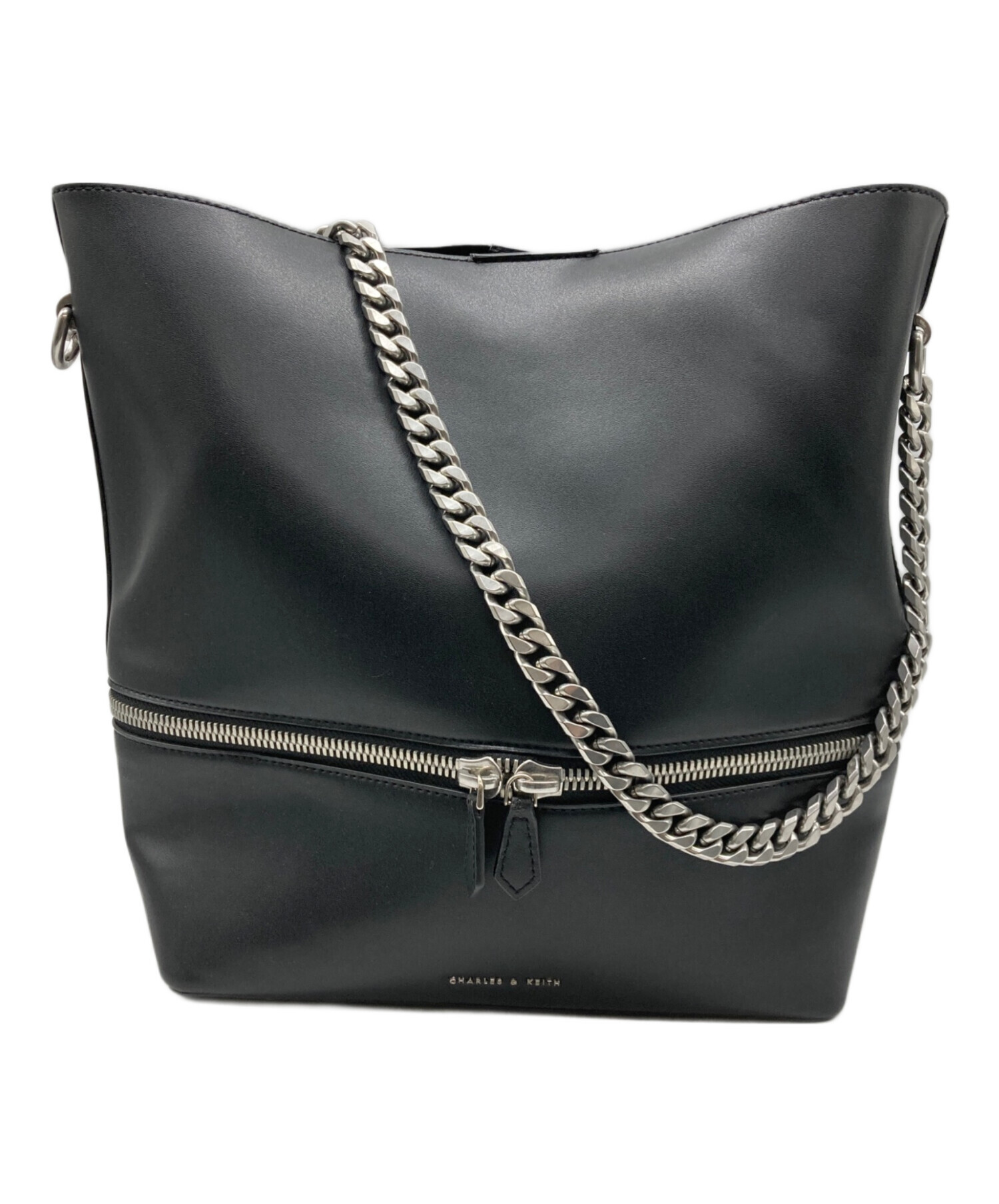 Charles & Keith チェーンショルダーバッグ 中古・古着通販】CHARLES & KEITH (チャールズアンドキース) チェーン