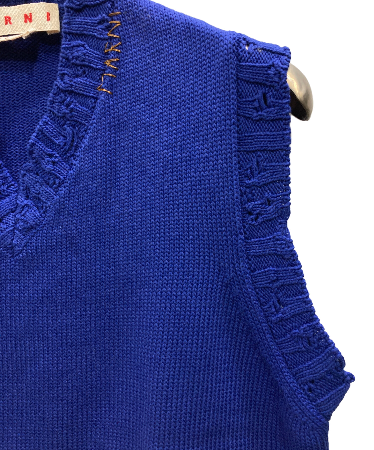 MARNI マルニ ニット ベスト 中古・古着通販】MARNI (マルニ) ロゴ刺繍ダメージニットベスト