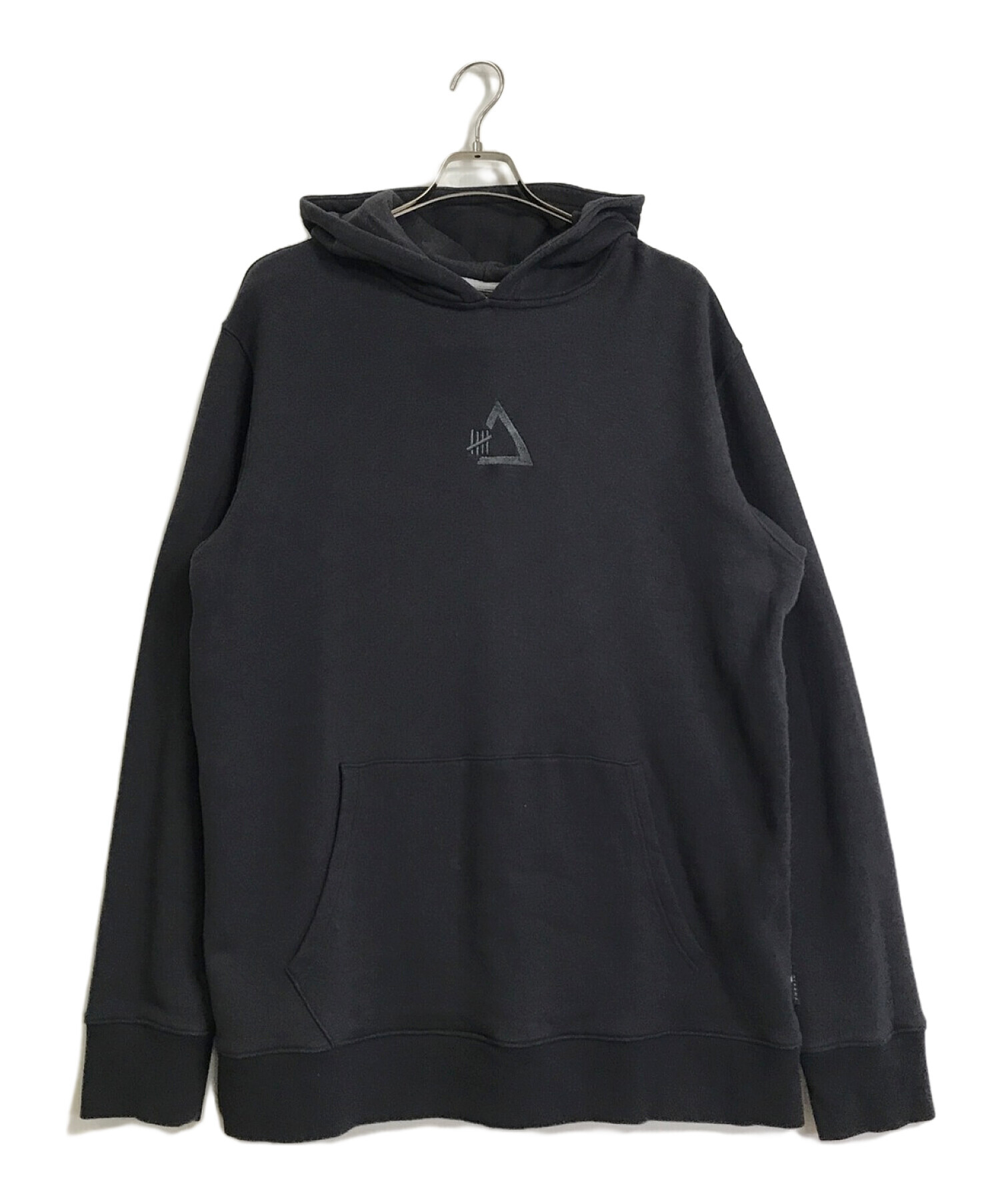 UNDEFEATED アンディフィーテッド ワンサイドポケット プルオーバー 