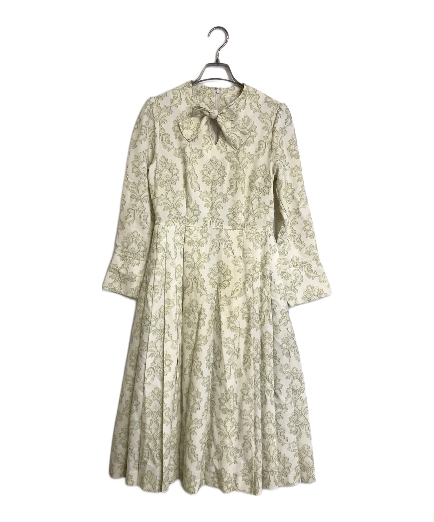 【セルフォード】オーナメント柄ワンピース セルフォード オーナメント柄ワンピース