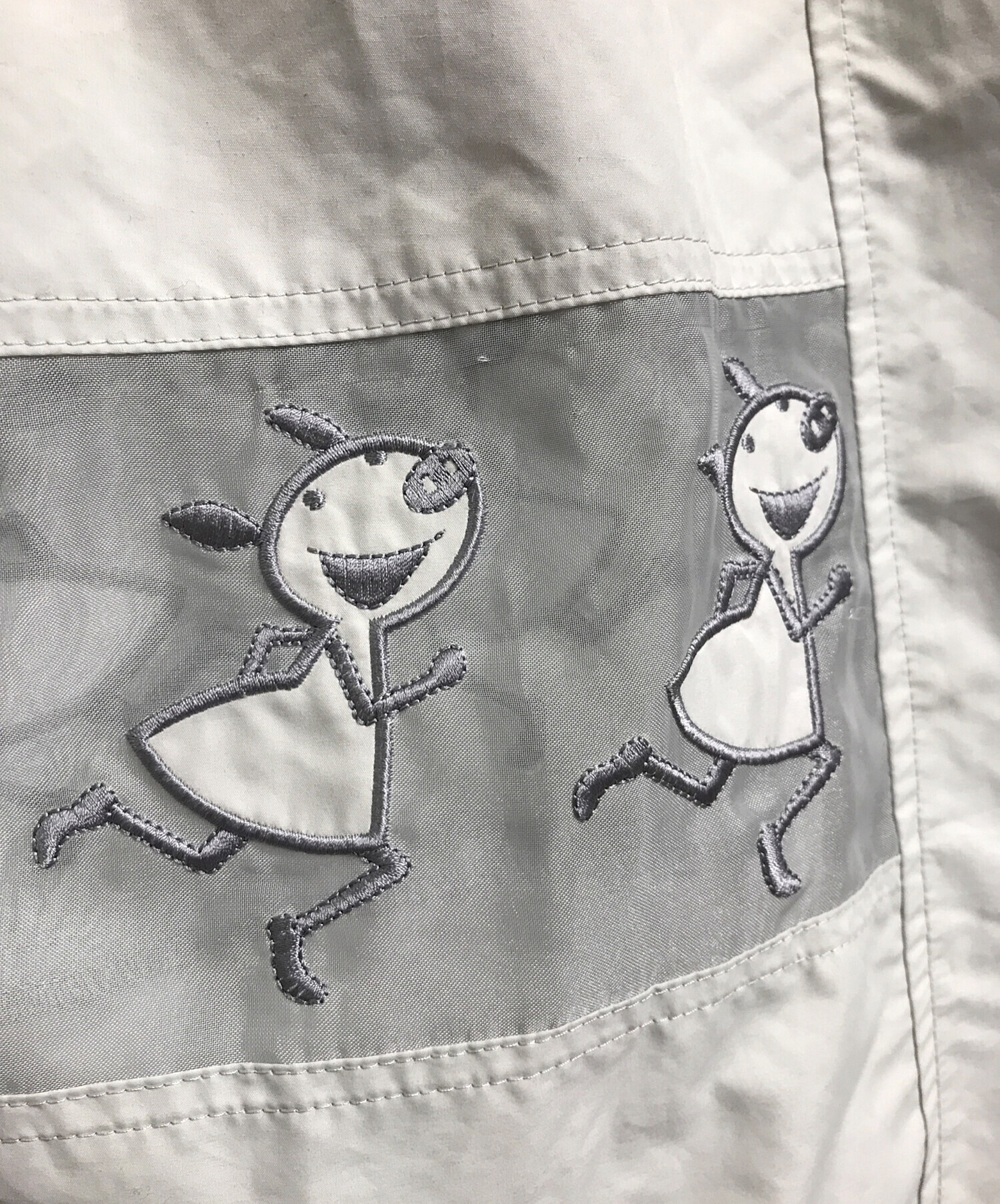 【美品】OLLEBOREBLA アルベロベロ　薄手コート　ぶたさん　グレー 中古・古着通販】OLLEBOREBLA (アルベロベロ) ブタさん刺繍ライト