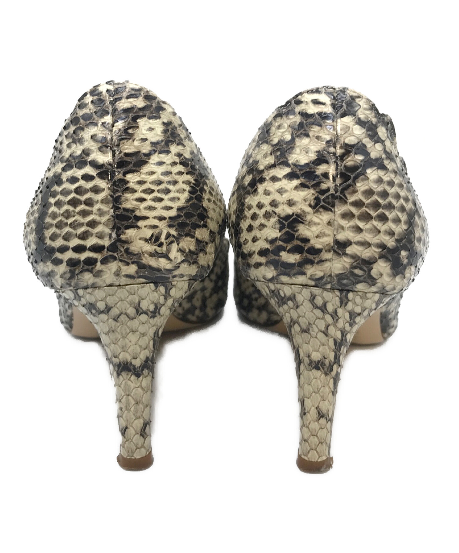 中古・古着通販】NEBULONIE (ネブローニ) PYTHON スカラップ パンプス 中古・古着通販】NEBULONIE (ネブローニ) PYTHON スカラップ パンプス