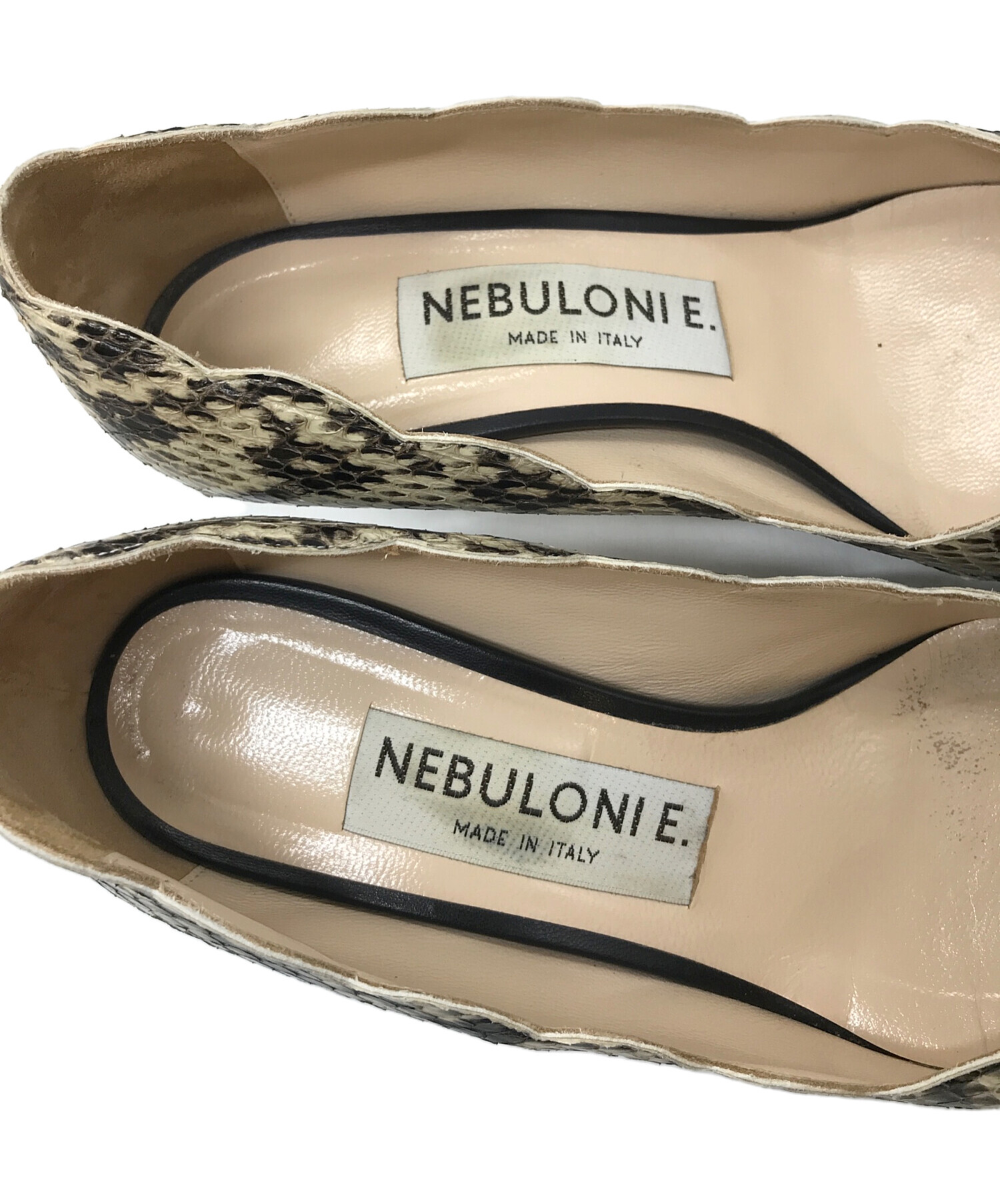 中古・古着通販】NEBULONIE (ネブローニ) PYTHON スカラップ パンプス