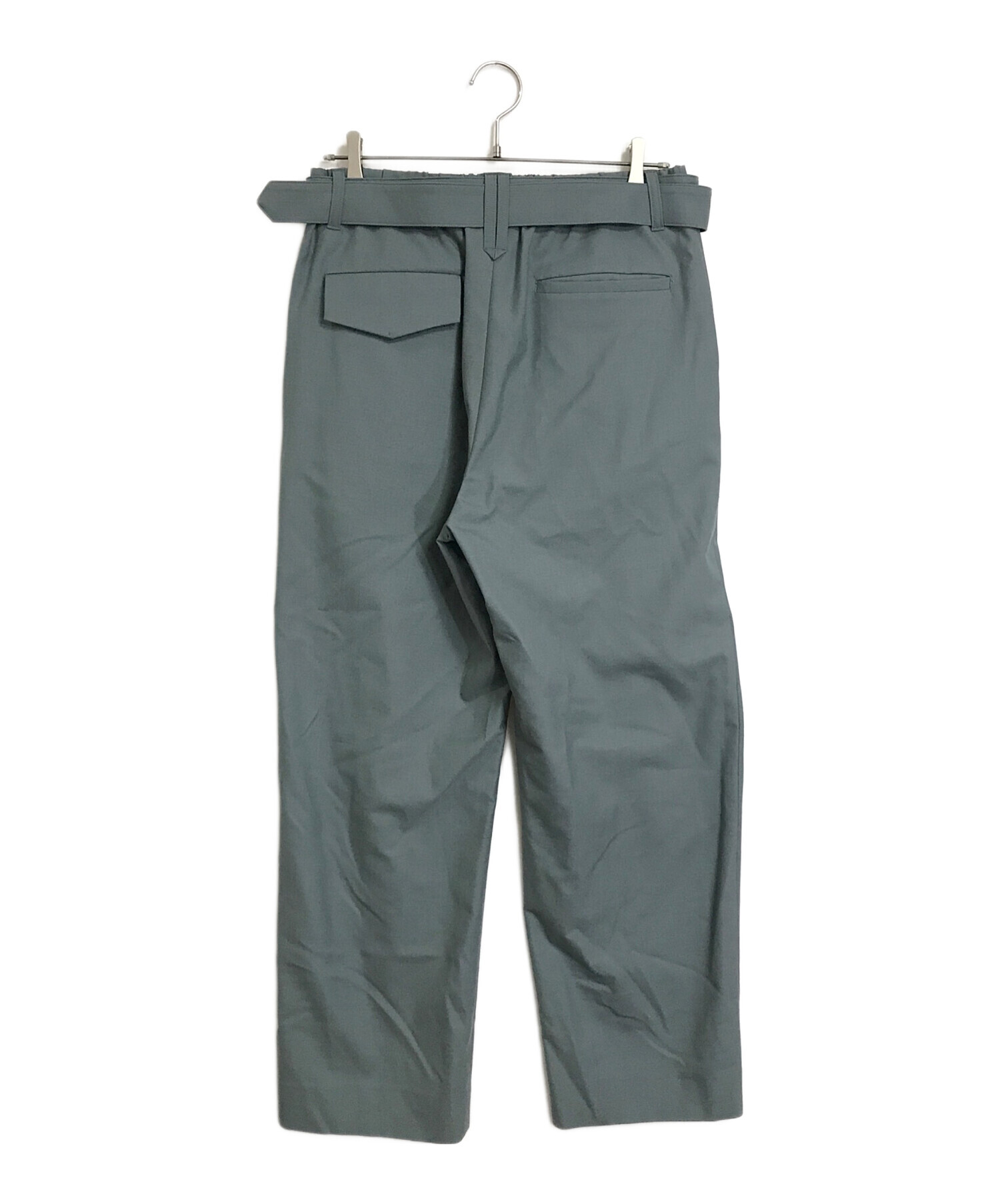 中古・古着通販】CULLNI (クルニ) ベルト2タックパンツ グレー サイズ 