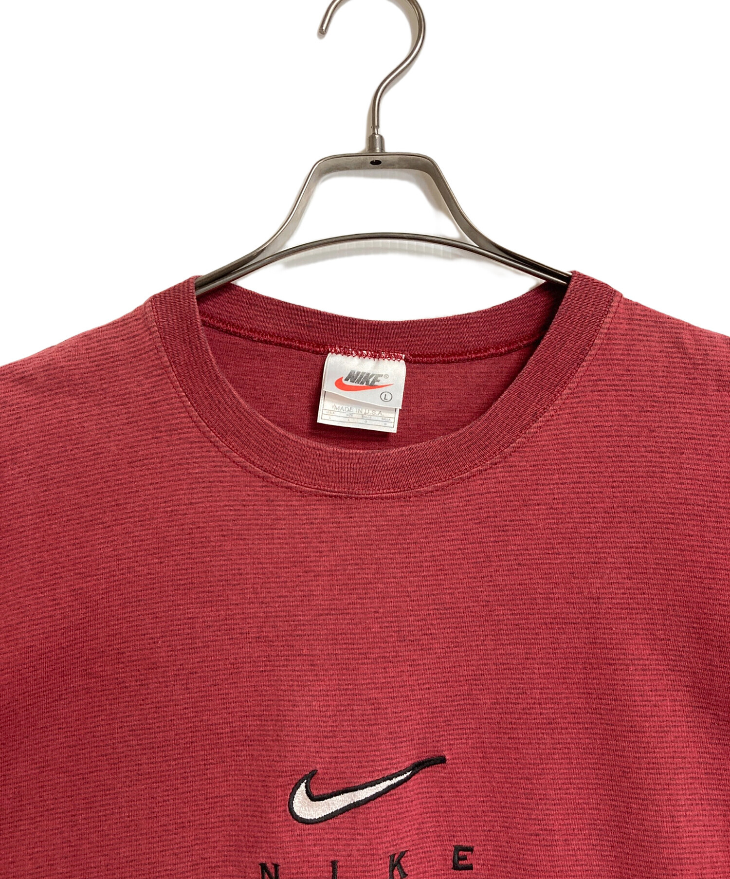 90s vintege 希少　U.S.A製NIKE 半袖Tシャツ　刺繍ロゴ 90s NIKE ナイキ USA製 銀タグ 半袖 Tシャツ 紫 パープル スウォッシュ
