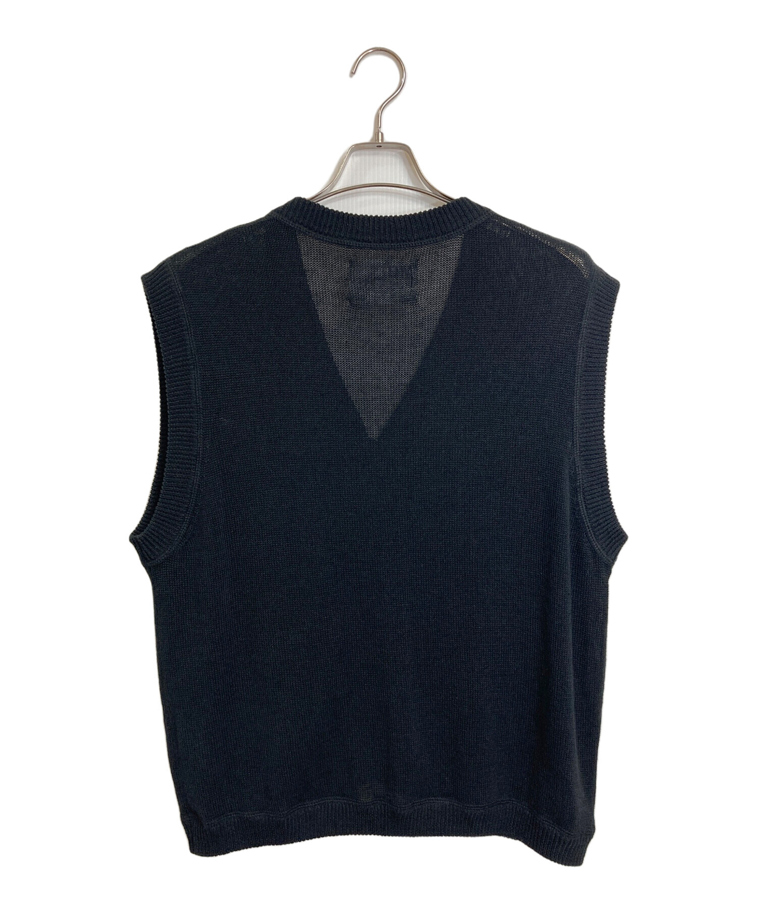 MHL, ウールリブ　ニットベストブラック×ベージュ MHL.（エムエイチエル）の「TOUGH WOOL RIB（ベスト）」 - WEAR