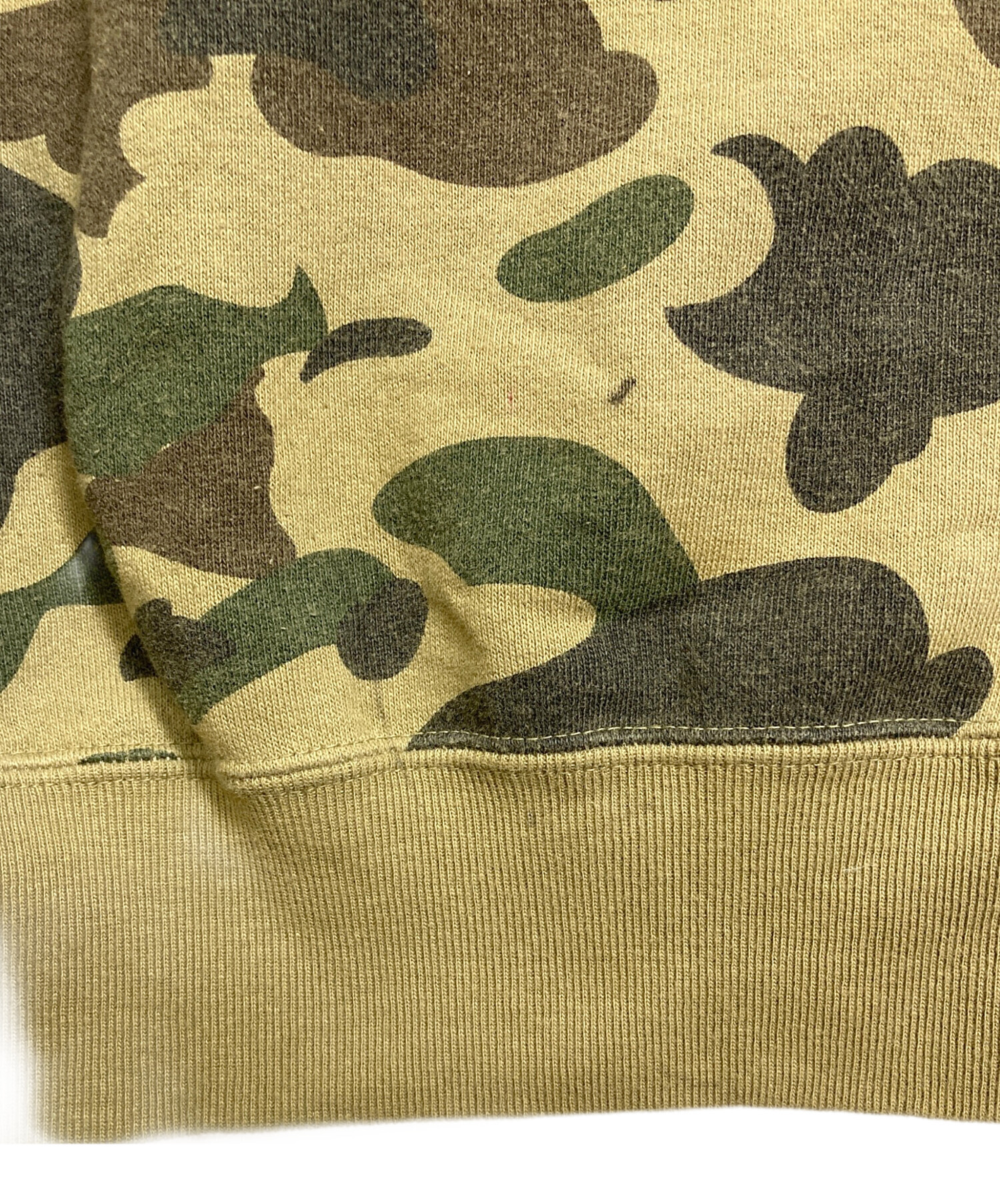 中古・古着通販】A BATHING APE (ア ベイシング エイプ) カモ柄ライン