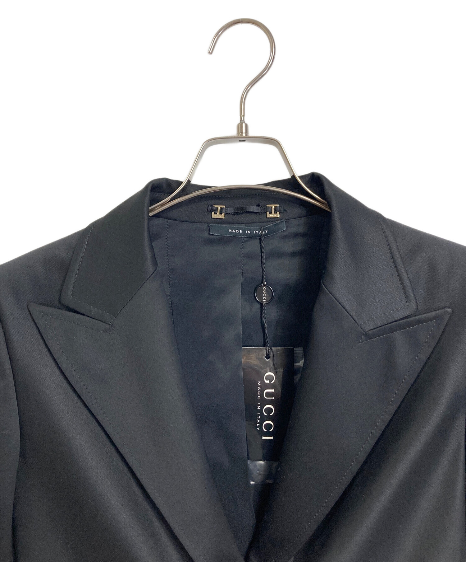 大幅再値下げ GUCCI テーラードジャケット ブラック 中古・古着通販】GUCCI (グッチ) ギャザーデザインジャケット アウター