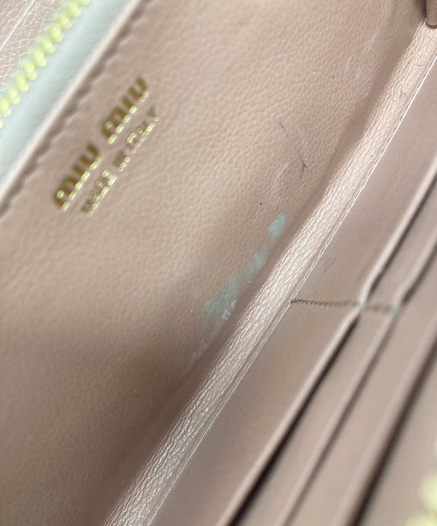 中古・古着通販】MIU MIU (ミュウミュウ) ラウンドファスナー長財布