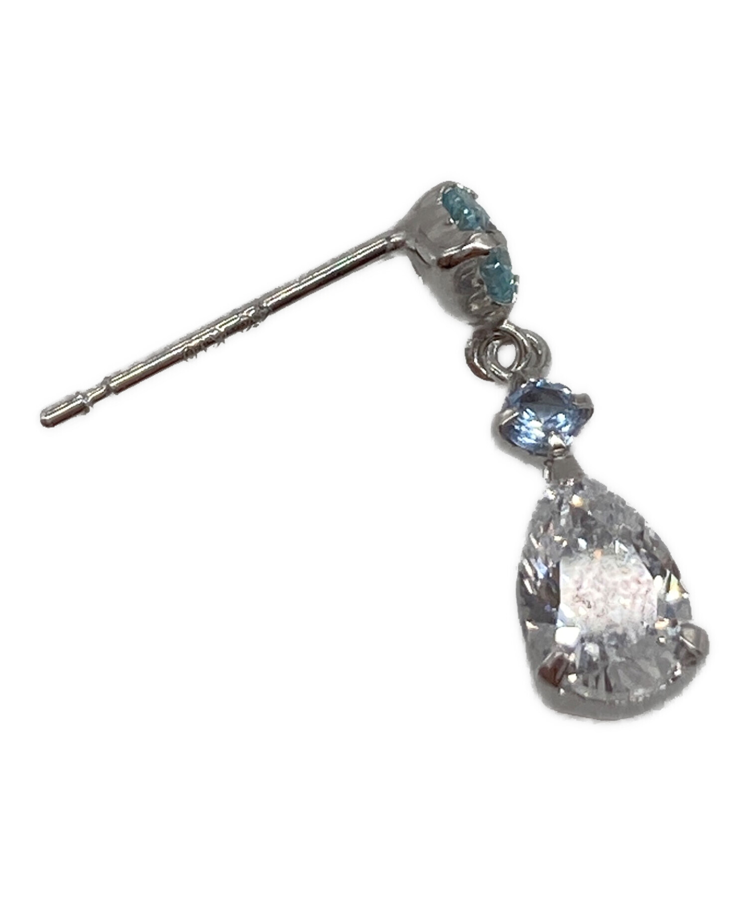 4°C シルバー ドロップ型ピアス　 K10ホワイトゴールド ピアス 4°C シルバー ドロップ型ピアス K10ホワイトゴールド ピアス