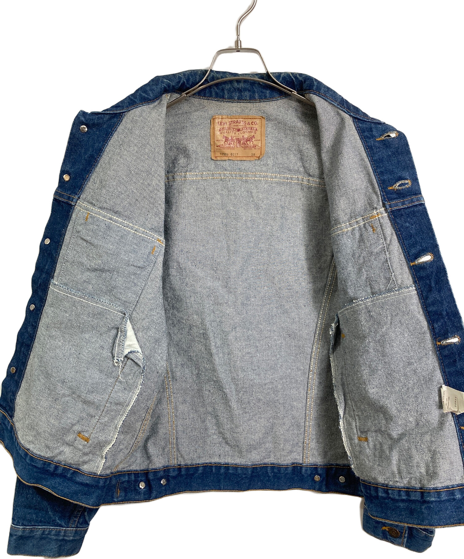 Levi's 70506-0217 サイズ38 中古・古着通販】LEVI'S (リーバイス) 【古着】4th typeデニム