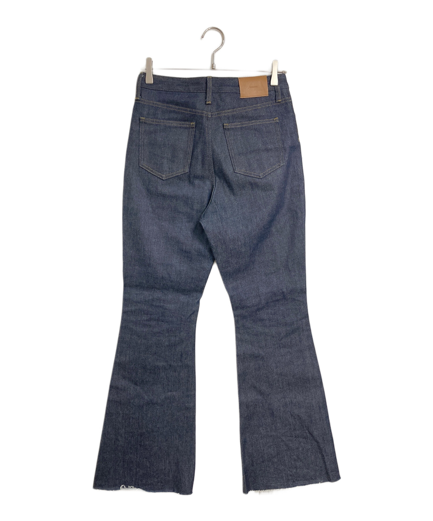 中古・古着通販】anuans (アニュアンス) センターシームセミフレア