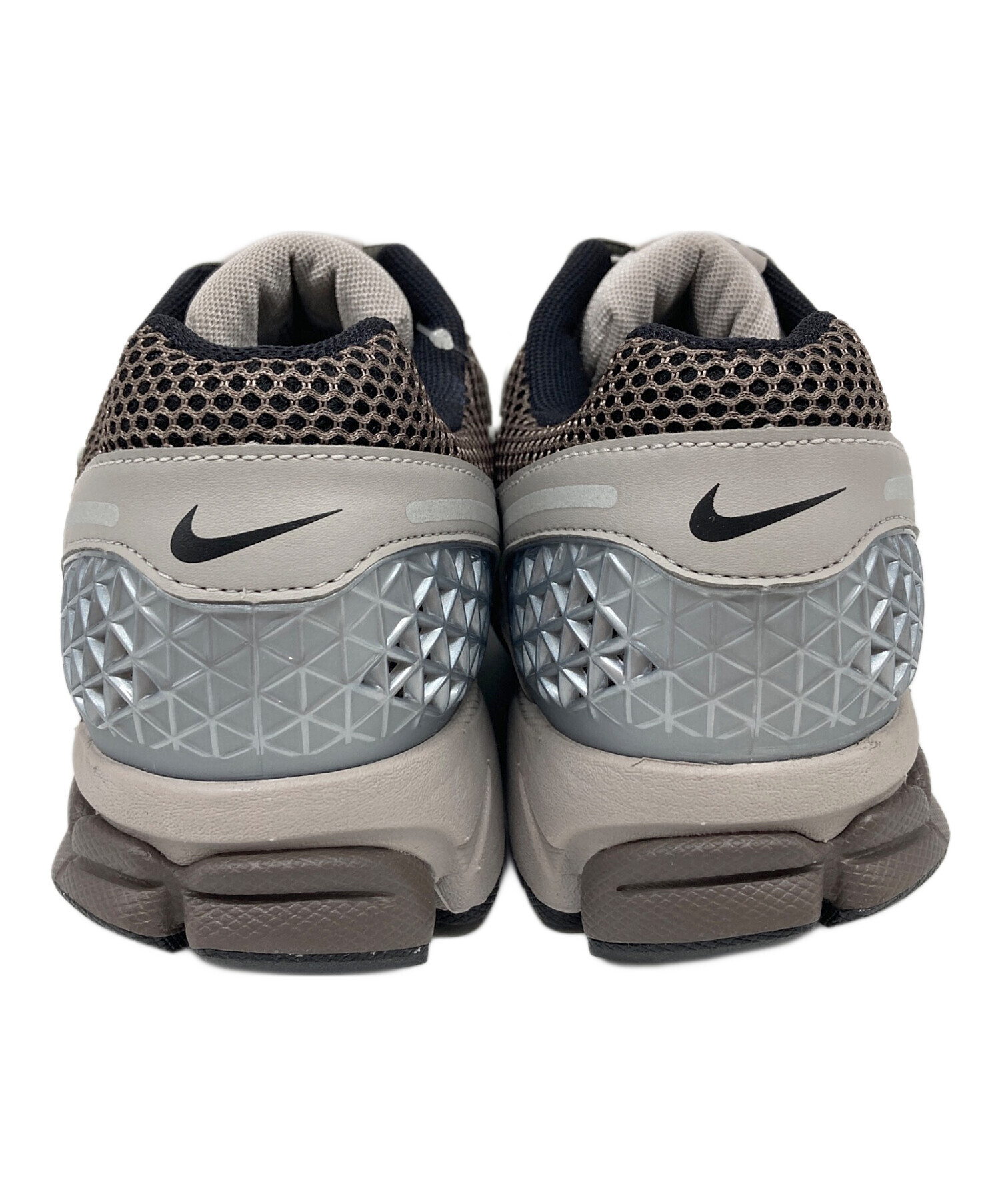 中古・古着通販】NIKE (ナイキ) ZOOM VOMERO 5 カレッジグレー 