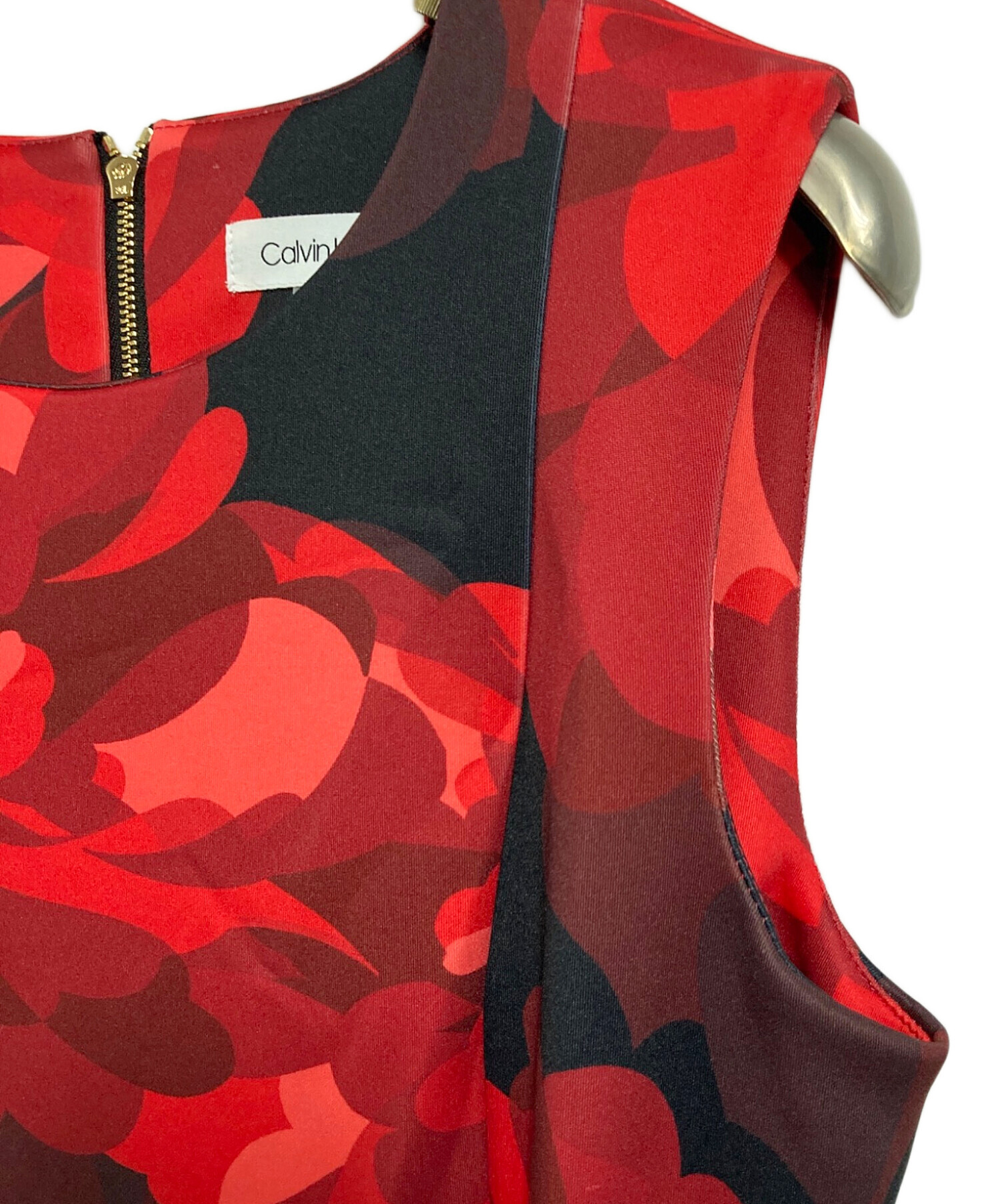 カルバンクライン　レッド ノースリーブ Aラインワンピース　10 中古・古着通販】Calvin Klein (カルバンクライン) 花柄ノースリーブ