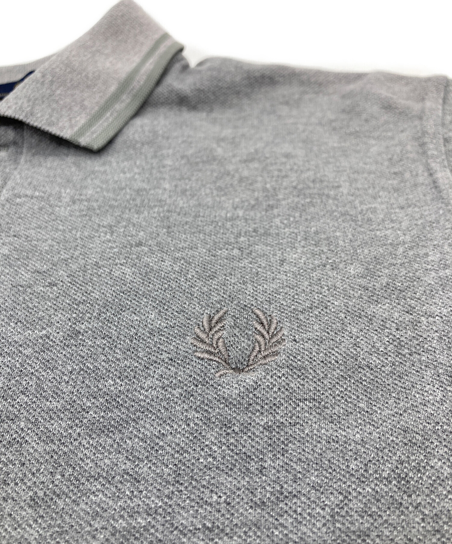 FRED PERRY グレー　ポロシャツ　ロンT 中古・古着通販】FRED PERRY (フレッドペリー) 半袖ポロシャツ グレー
