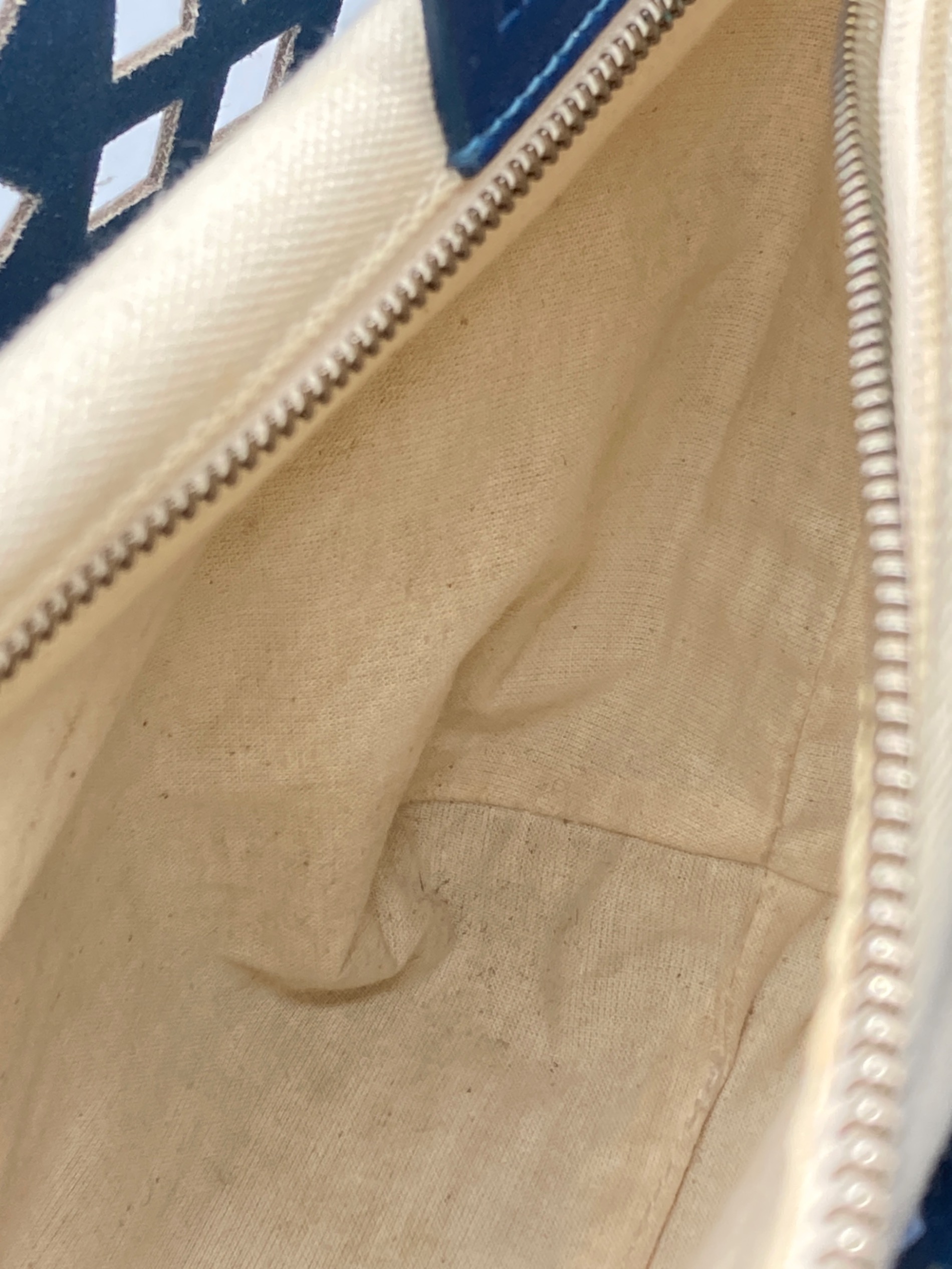 中古・古着通販】HEREU (ヘリュー) パンチング 2WAY レザーバッグ  