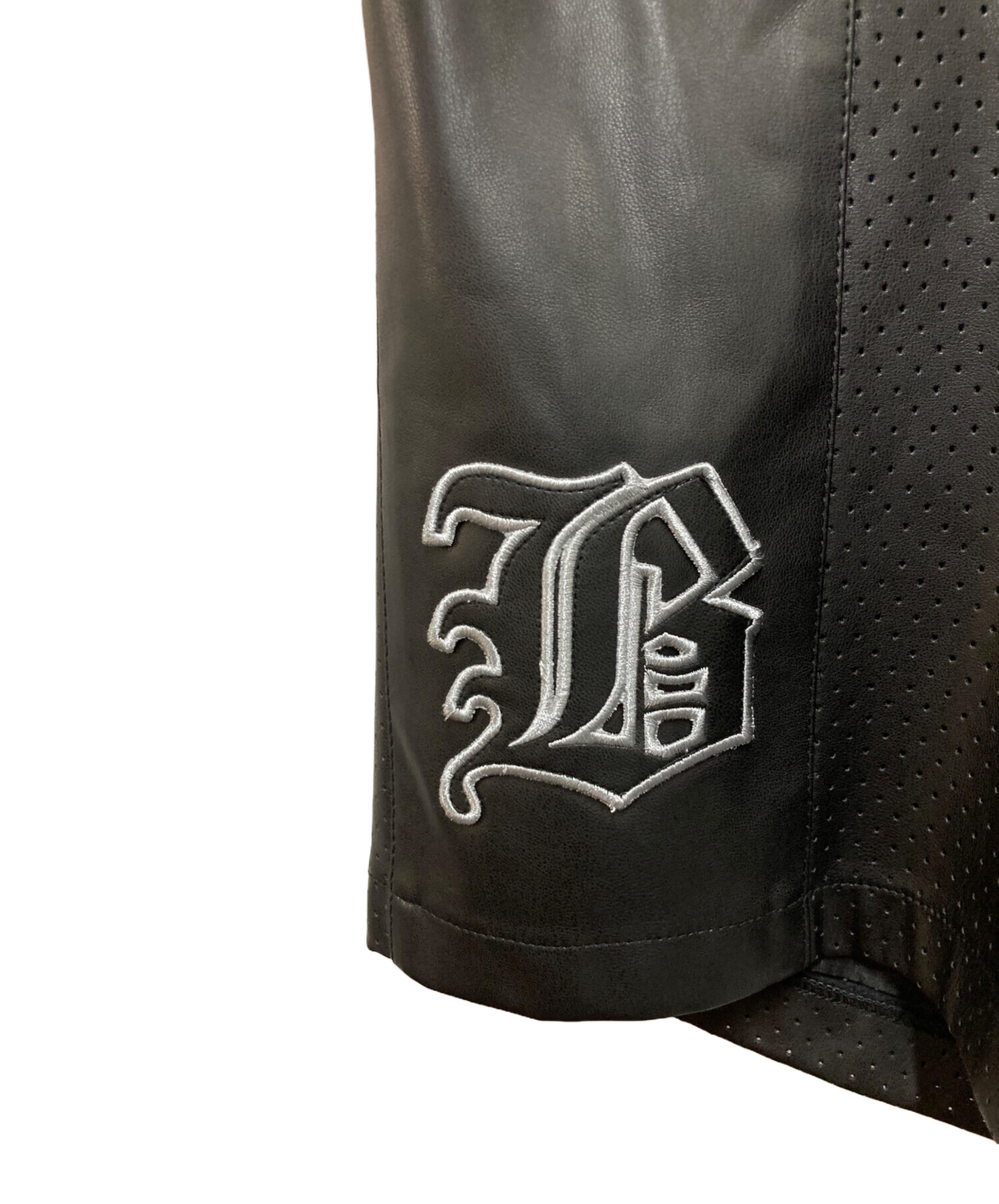 中古・古着通販】BREATH (ブレス) FAUX LEATHER SHORTS ブラック