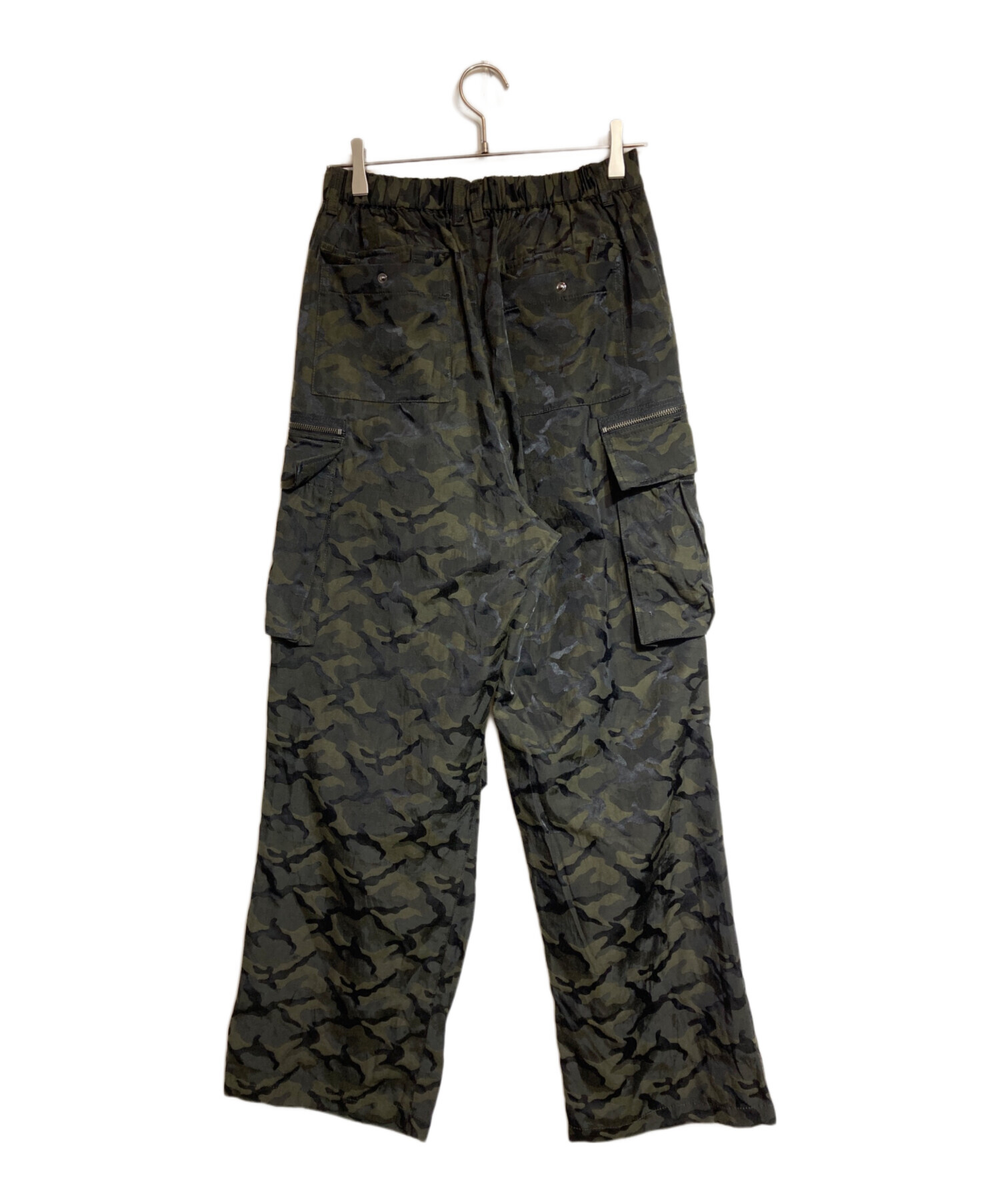 中古・古着通販】juha (ユハ) CAMOUFLAGE CARGO PANTS グリーン