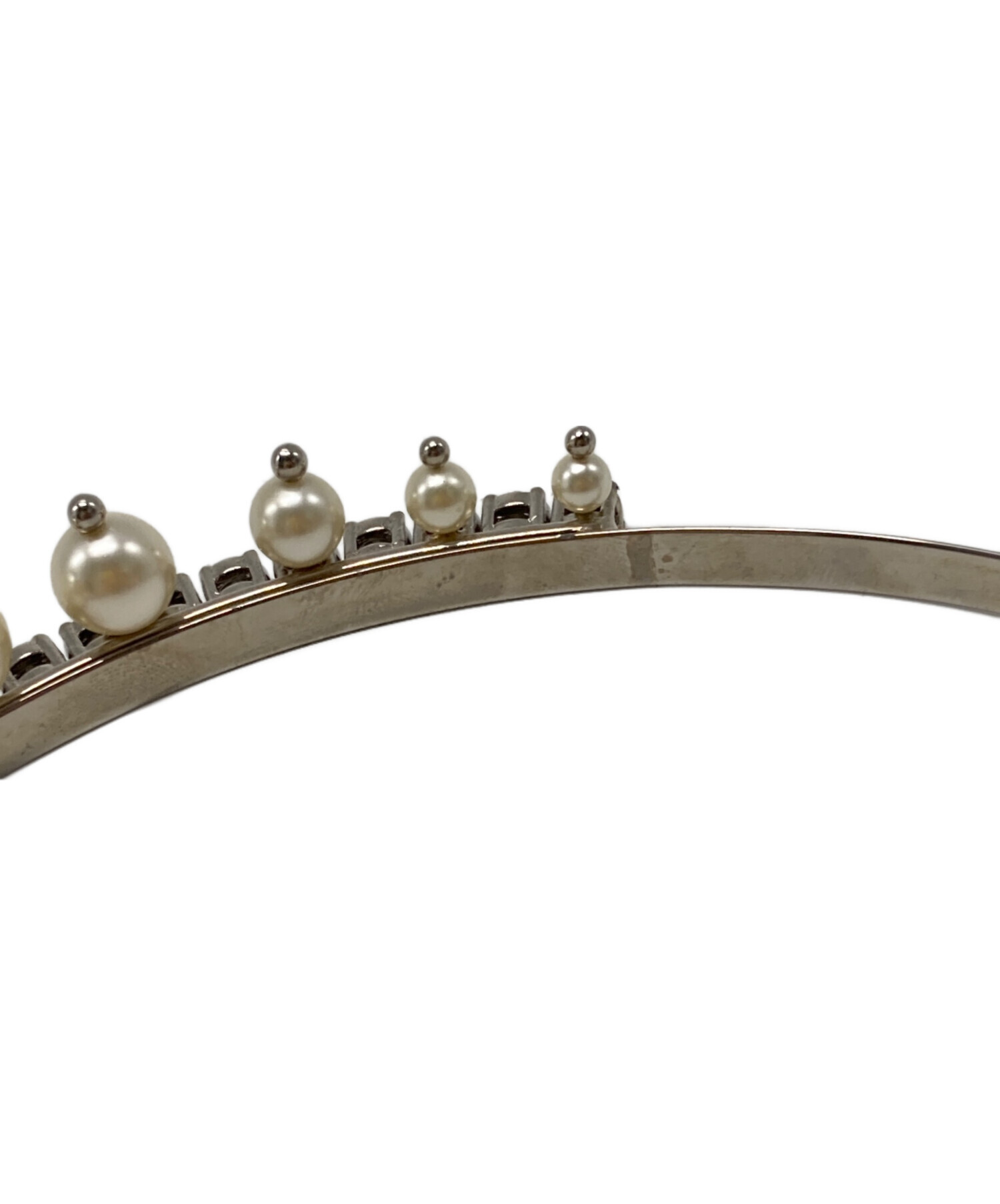 【未使用品】miu miu カチューシャ　ゴールド パール miumiu カチューシャ ゴールド 未使用品】miu miu カチューシャ