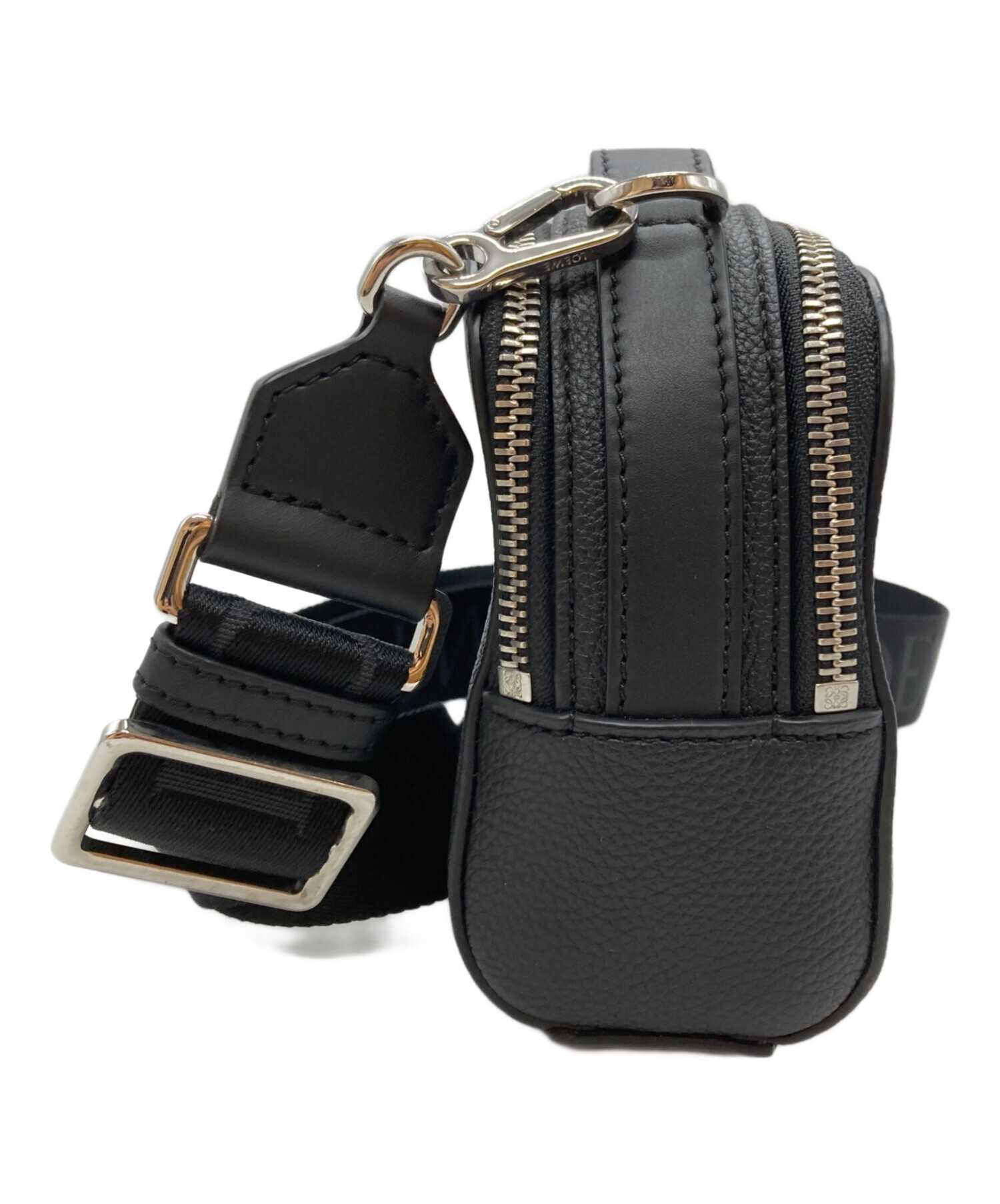 LOEWE カメラバッグ　ブラック クロスボディ カメラバッグ ミニ（ソフトグレインカーフ
