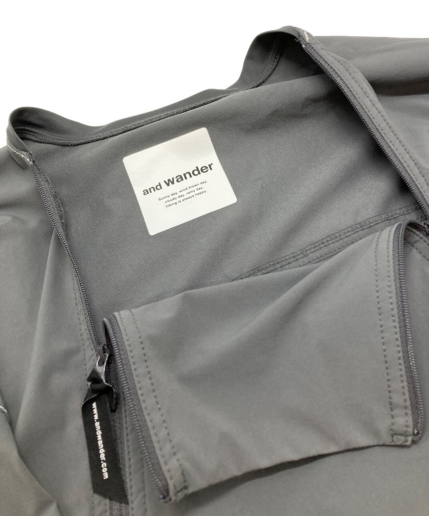 中古・古着通販】and wander (アンドワンダー) trek pullover グレー 