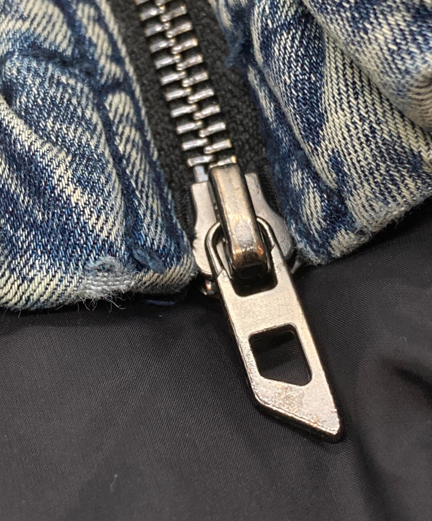 DIESEL フード付きデニム調ダウンジャケット 中古・古着通販】DIESEL (ディーゼル) W-AVESデニムダウンジャケット