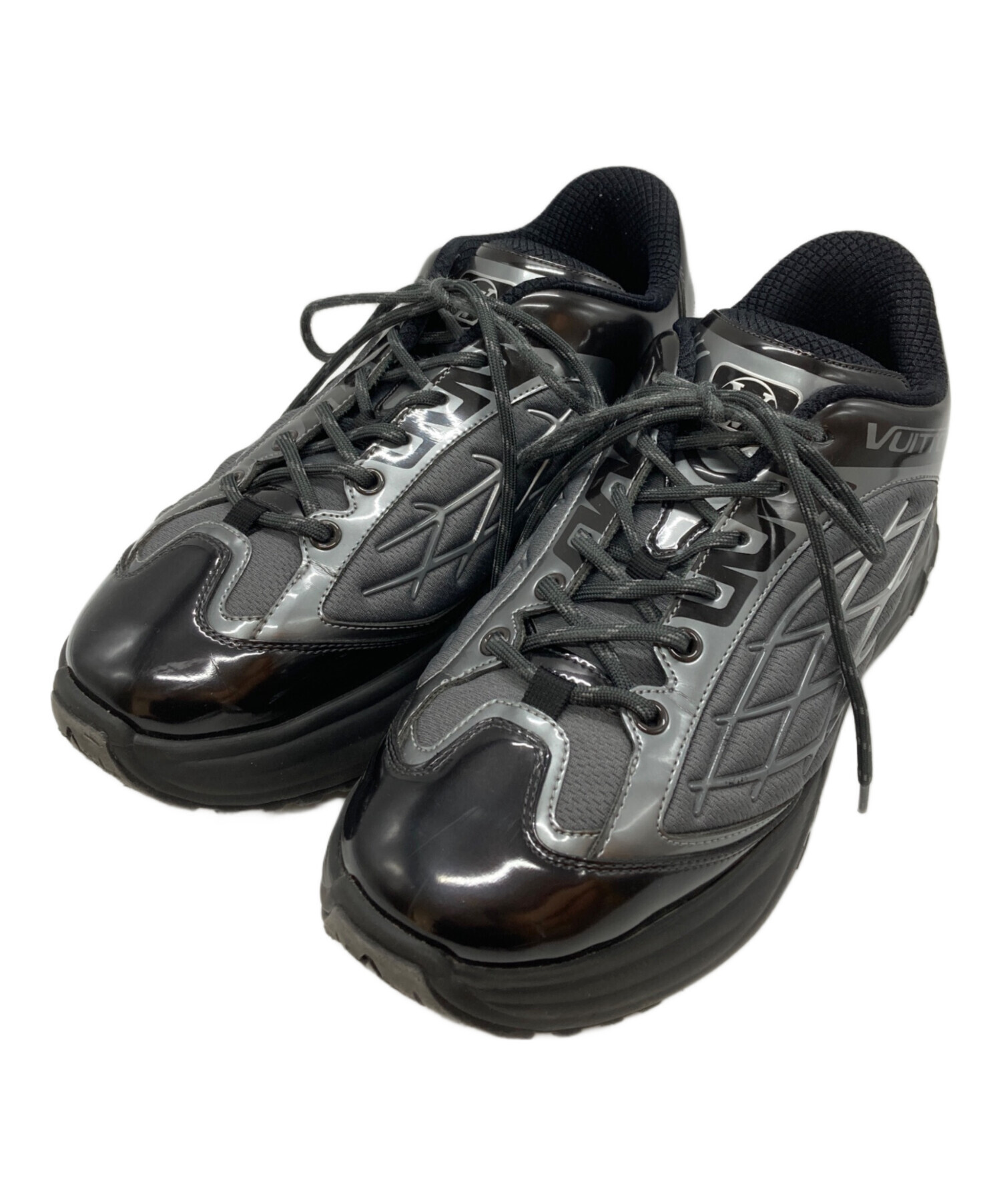 Louis Vuitton ブラック スニーカー 中古・古着通販】LOUIS VUITTON (ルイ ヴィトン) LVディスカバリー