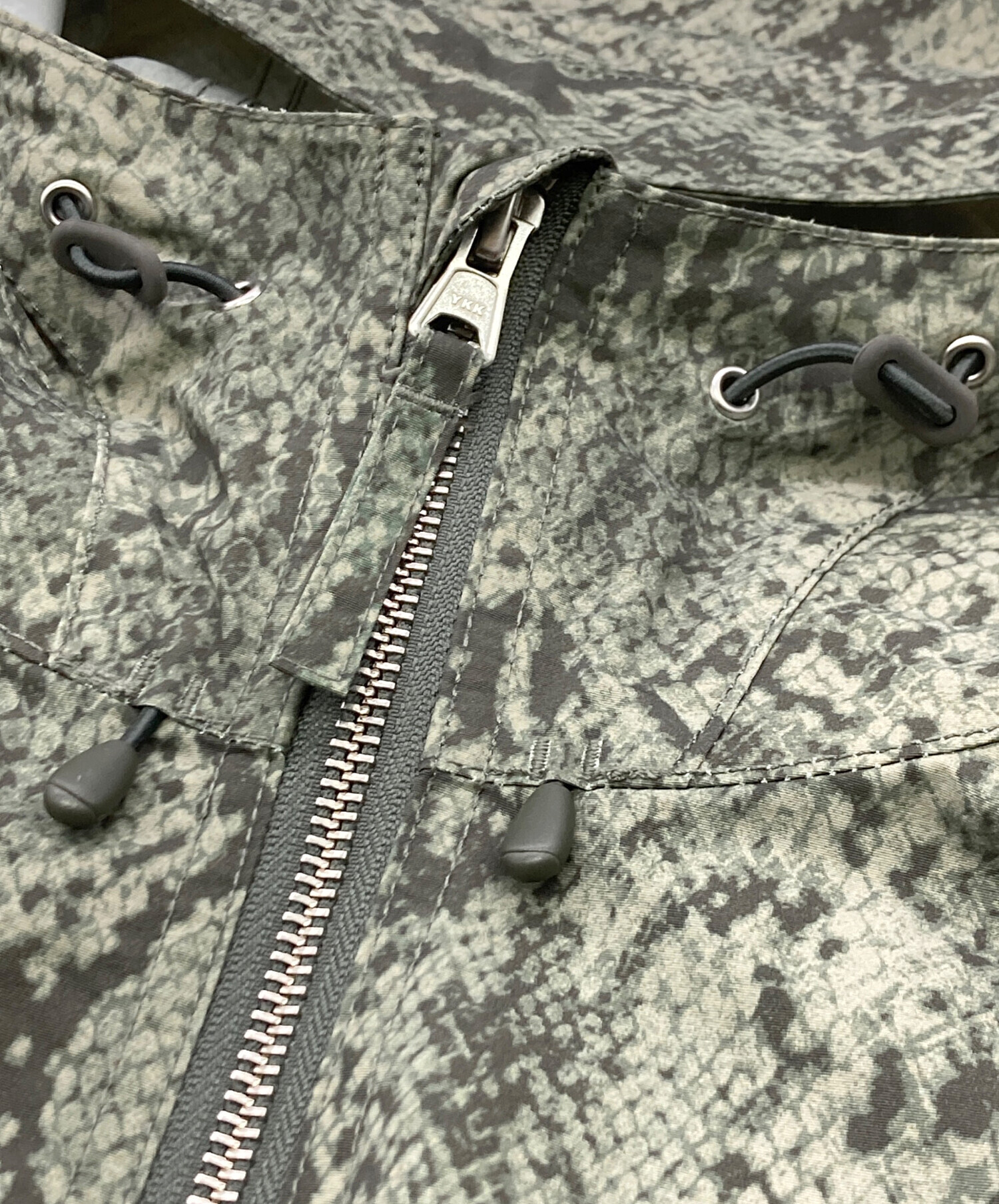 中古・古着通販】stussy (ステューシー) BEACH SHELL SNAKE PRINT