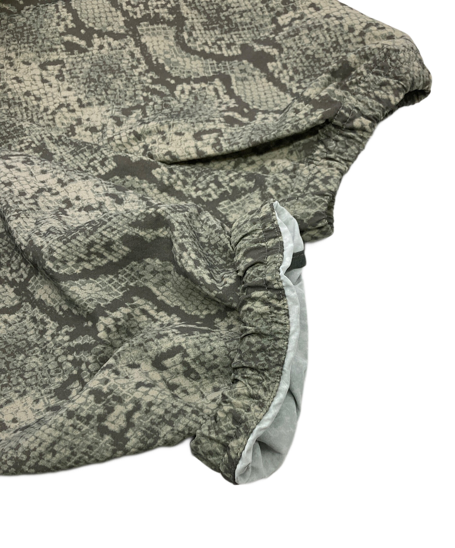 中古・古着通販】stussy (ステューシー) BEACH SHELL SNAKE PRINT