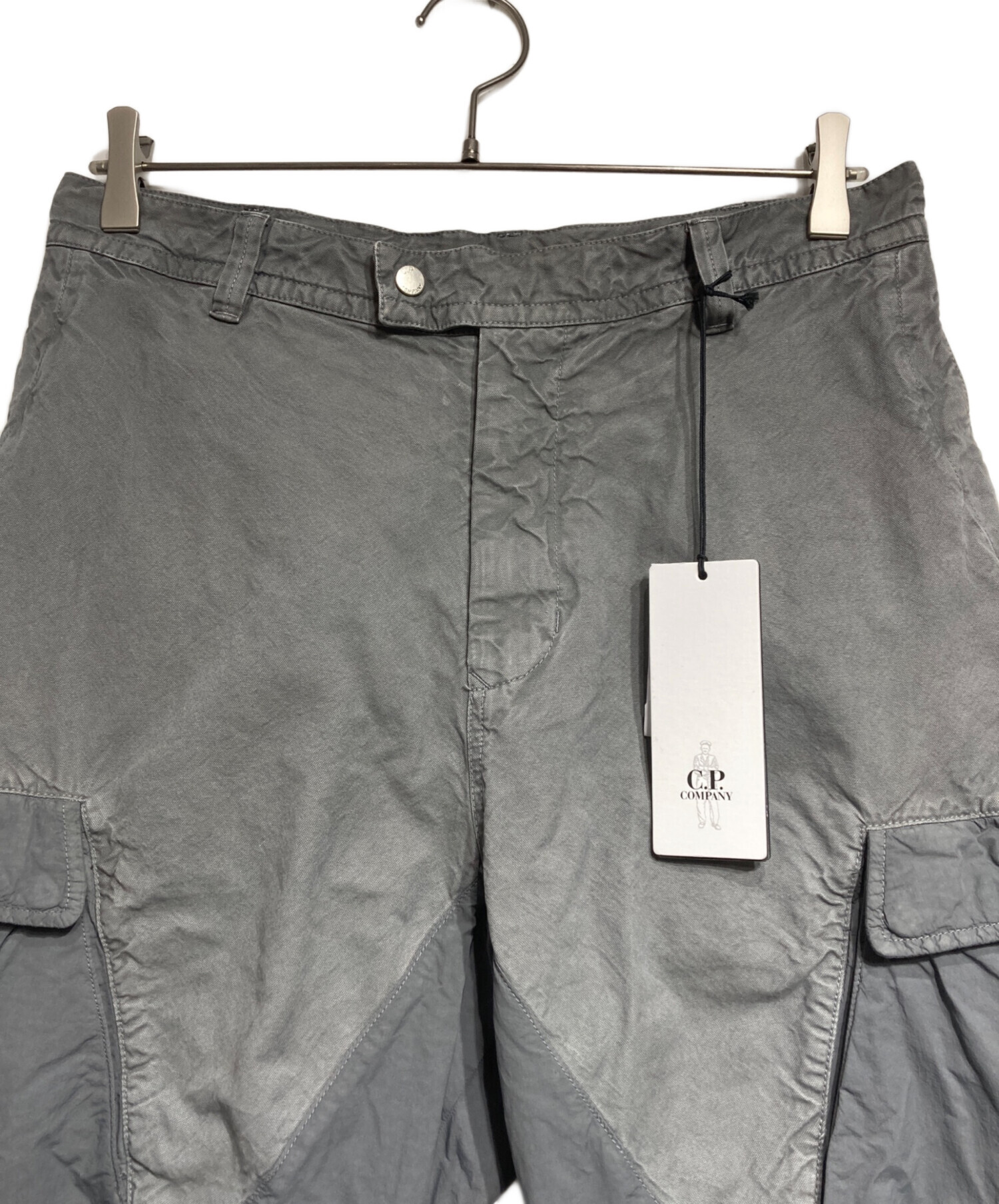 KIKO KOSTADINOV グレー カーゴショートパンツ 中古・古着通販】C.P COMPANY (シーピーカンパニー) KIKO KOSTADINOV