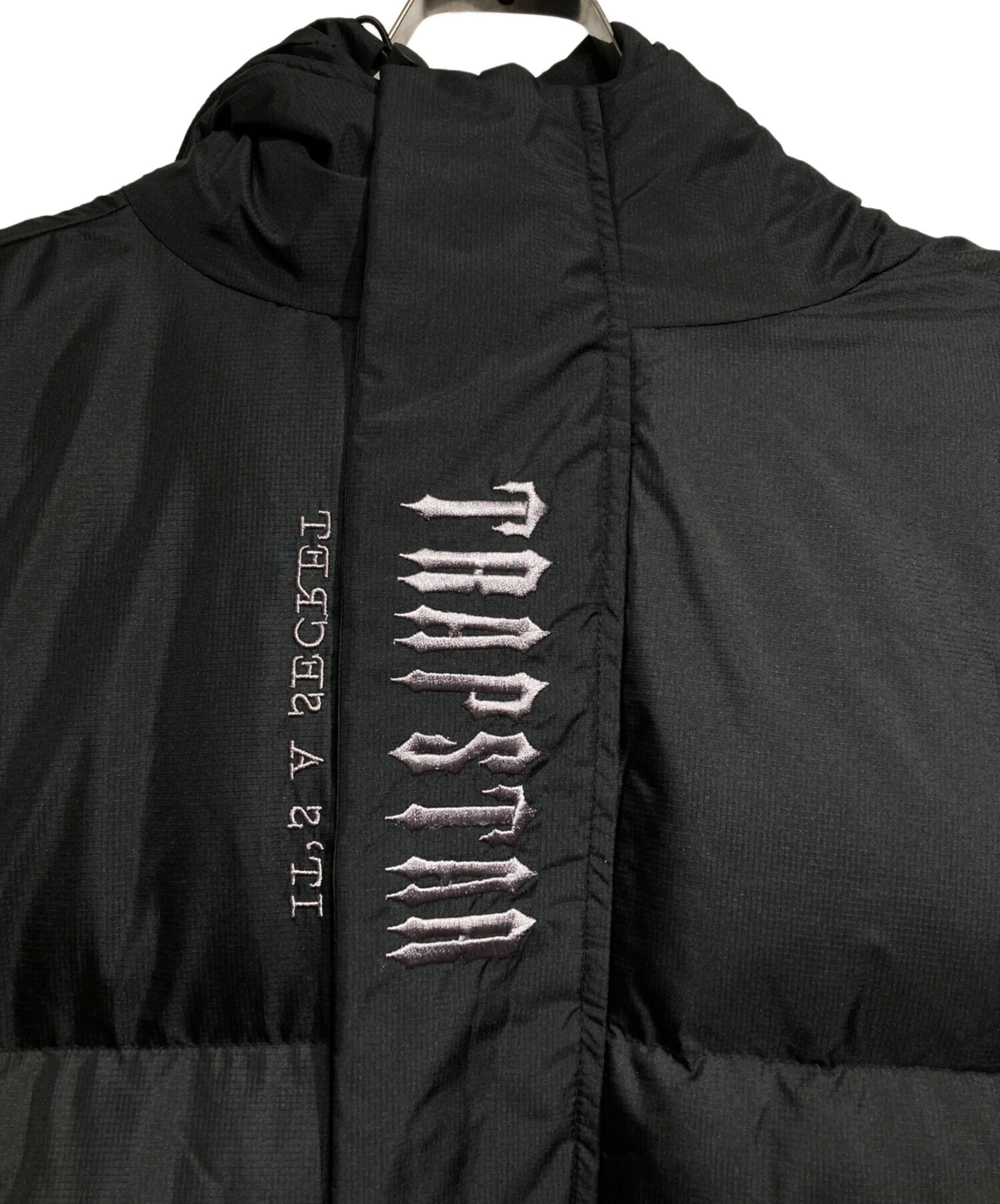 中古・古着通販】TRAPSTAR (トラップスター) Decoded Hooded Puffer 中古・古着通販】TRAPSTAR (トラップスター) Decoded Hooded Puffer