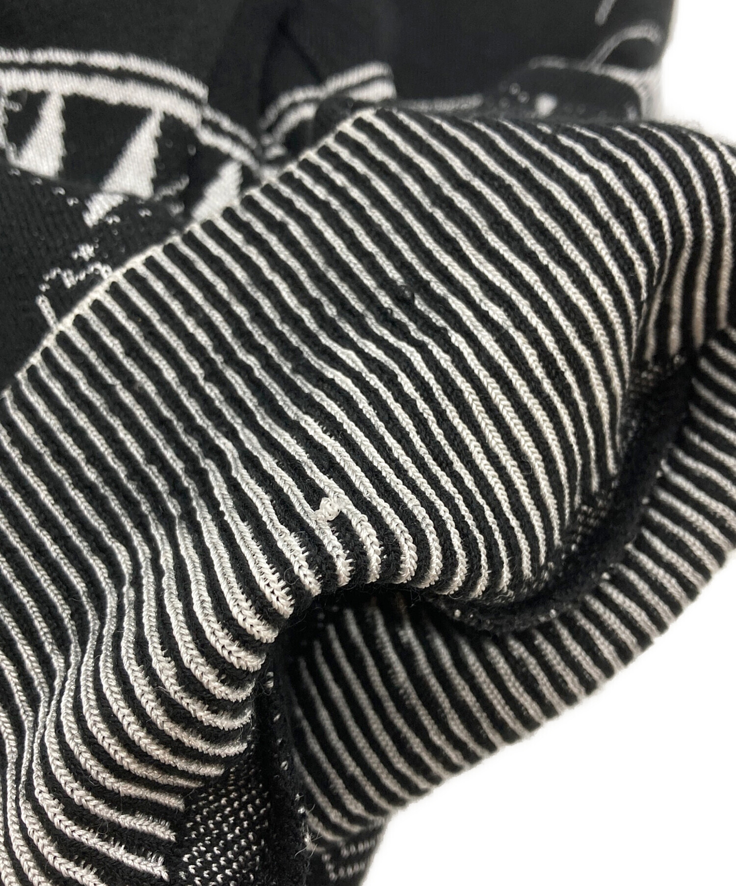 中古・古着通販】rurumu (ルルムウ) tribal tattoo knit tops 