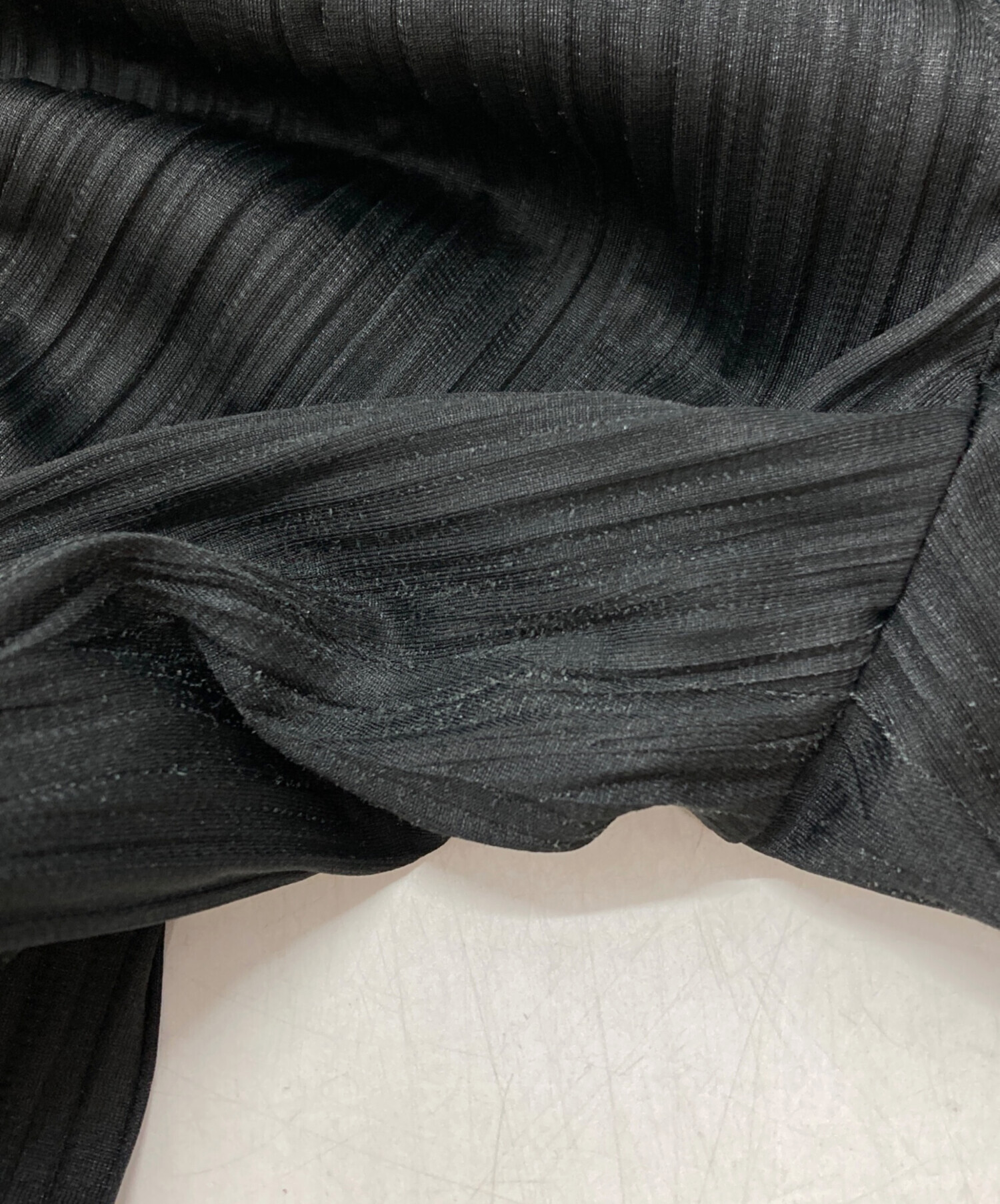 中古・古着通販】ISSEY MIYAKE (イッセイミヤケ) プリーツパンツ