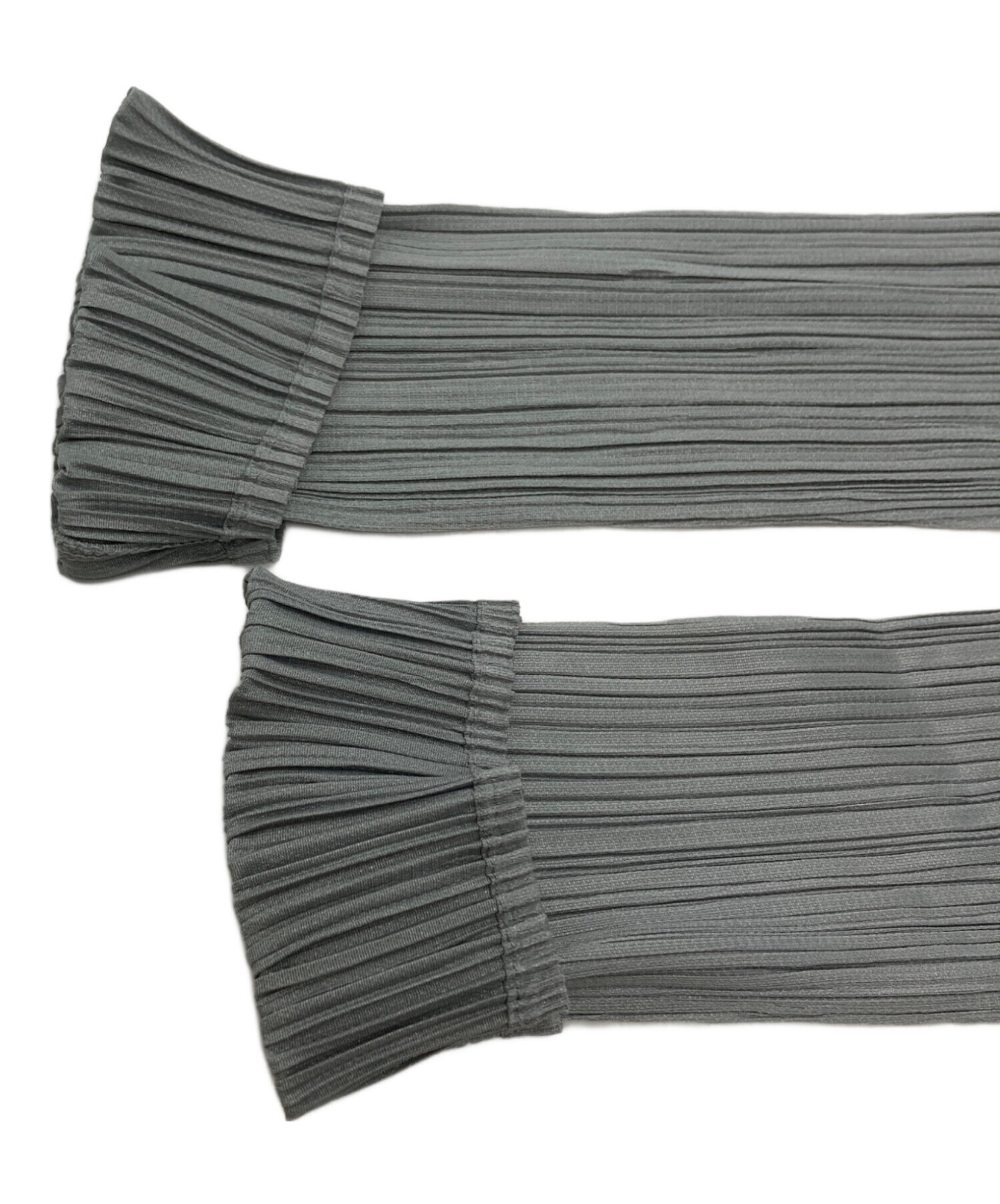 中古・古着通販】ISSEY MIYAKE (イッセイミヤケ) プリーツハイネック 