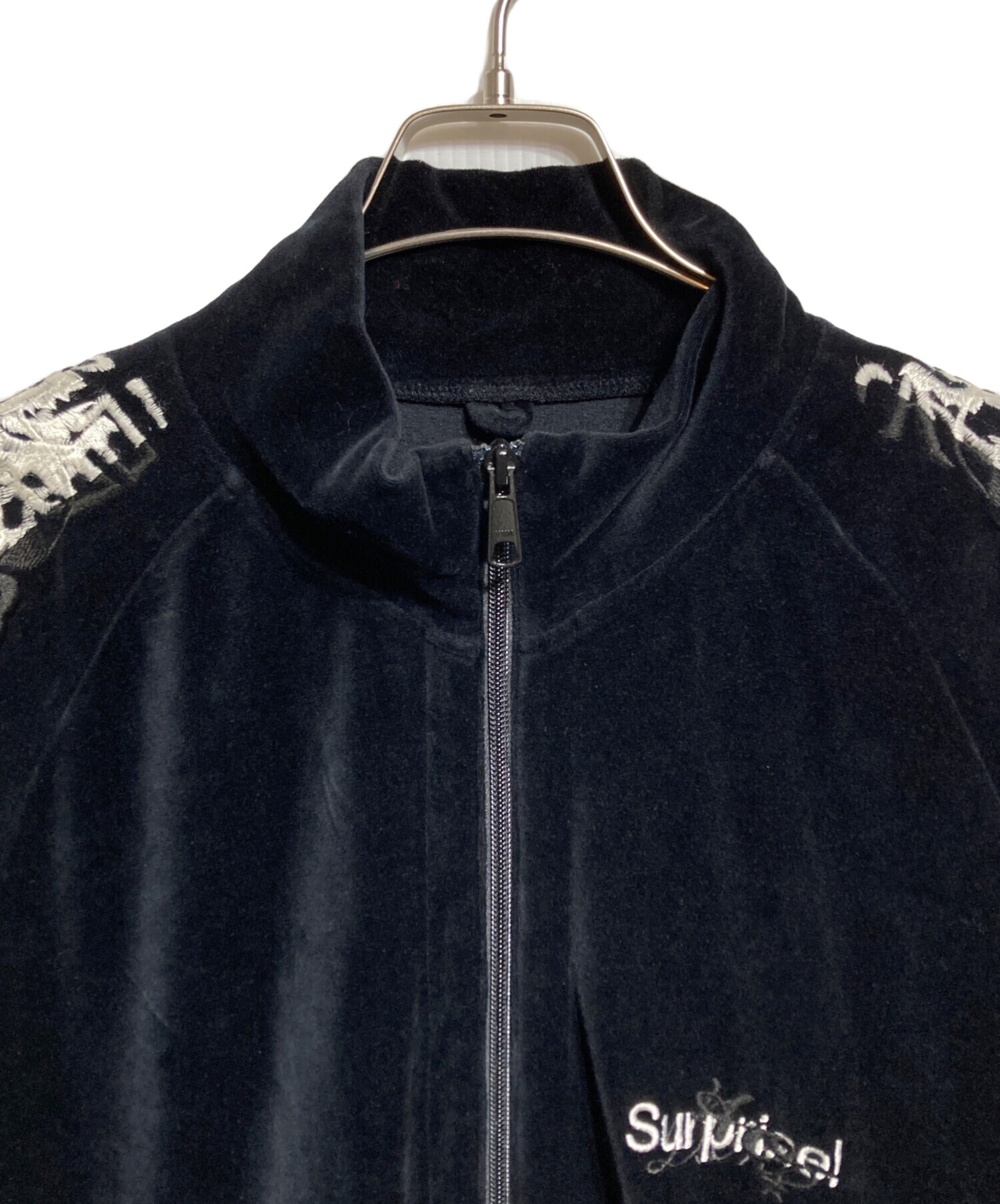中古・古着通販】doublet (ダブレット) LINED CHAOS EMBROIDERY TRACK