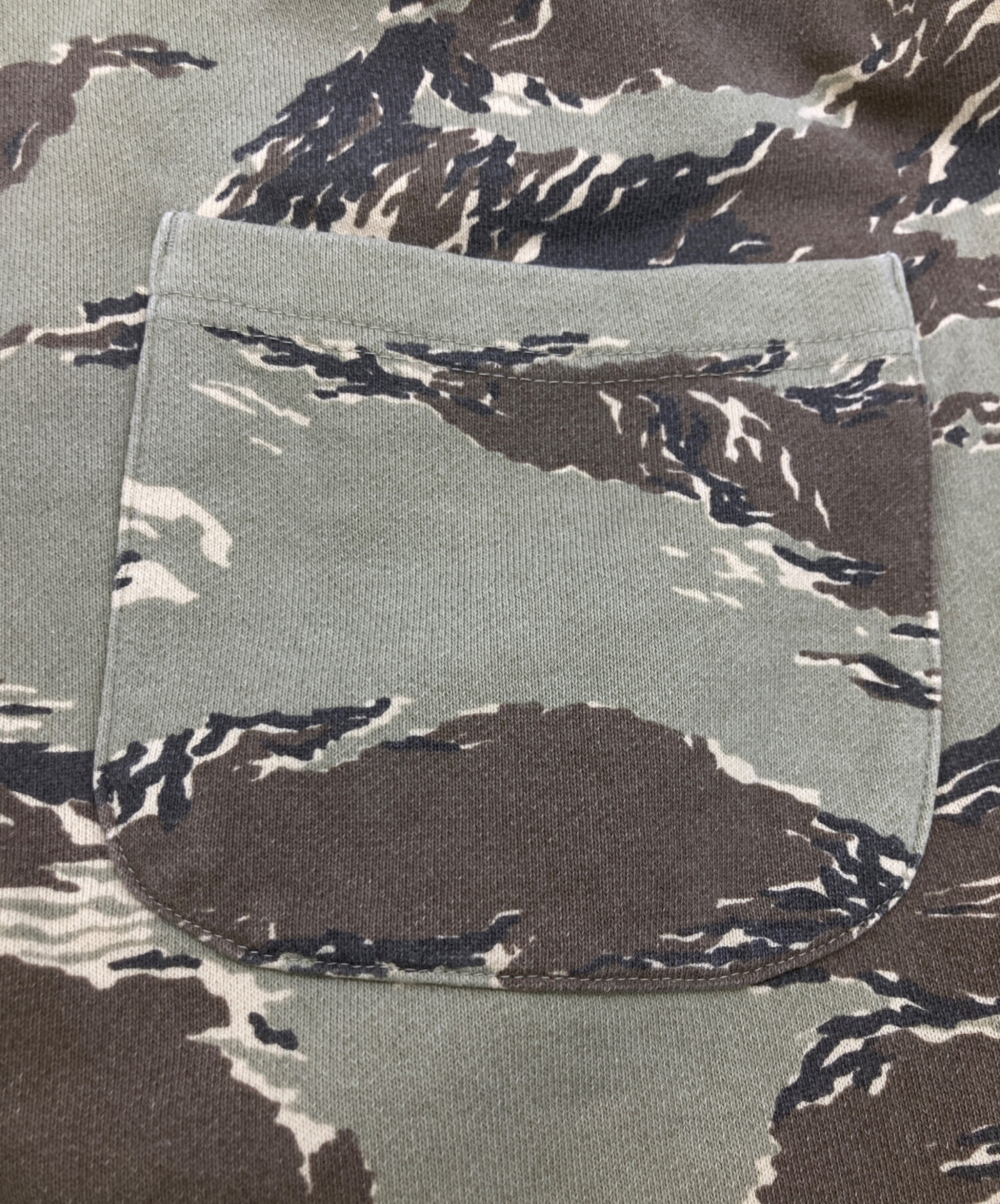 中古・古着通販】A BATHING APE (アベイシングエイプ) タイガーカモ