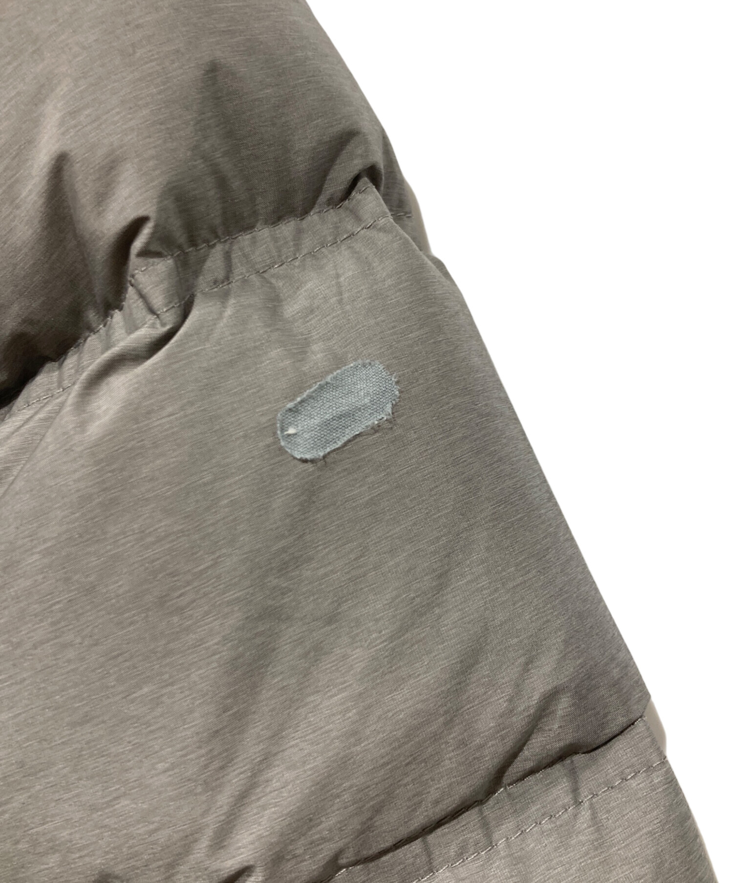 中古・古着通販】LACOSTE (ラコステ) ショートダウンコート グレー