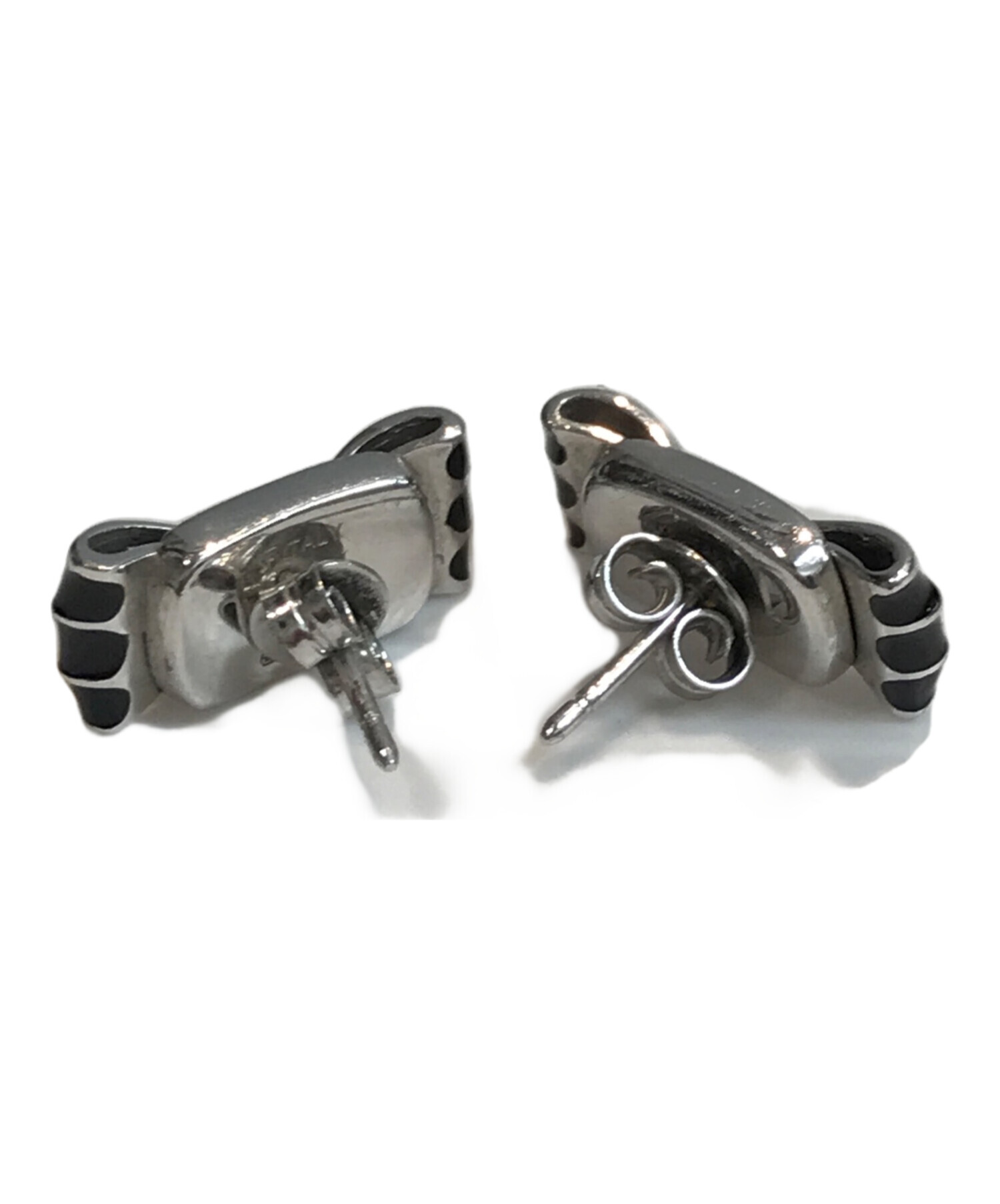 【新品未使用】Salvatore Ferragamoピアス ヴァラ・リボン ヴァラ ピアス - ウィメンズ | Ferragamo