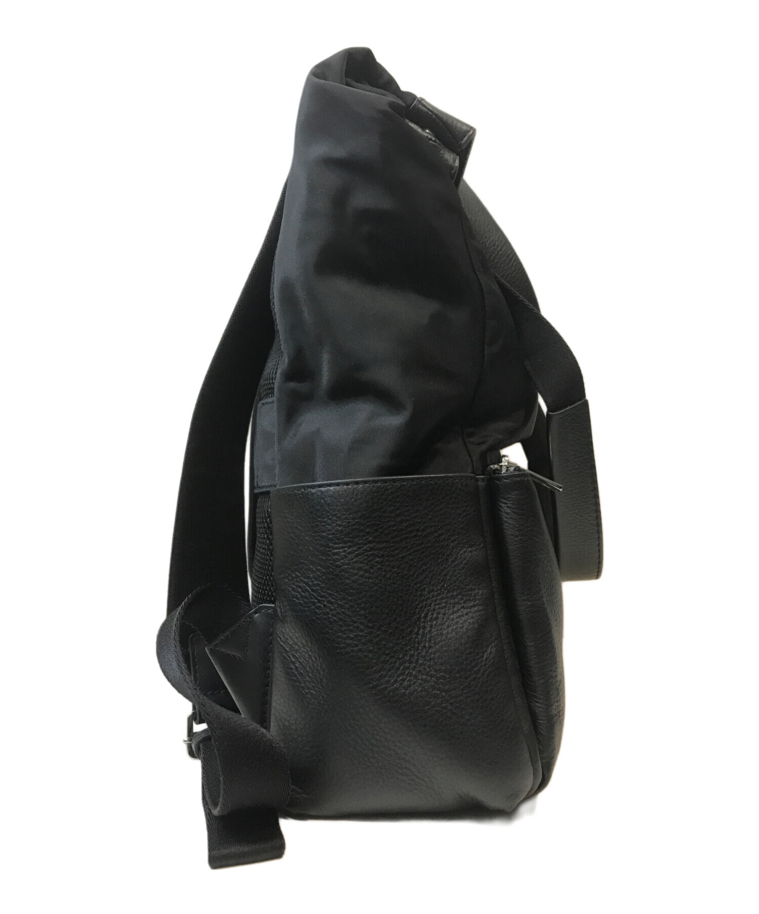 中古・古着通販】FURLA (フルラ) MAN URBANバックパックM