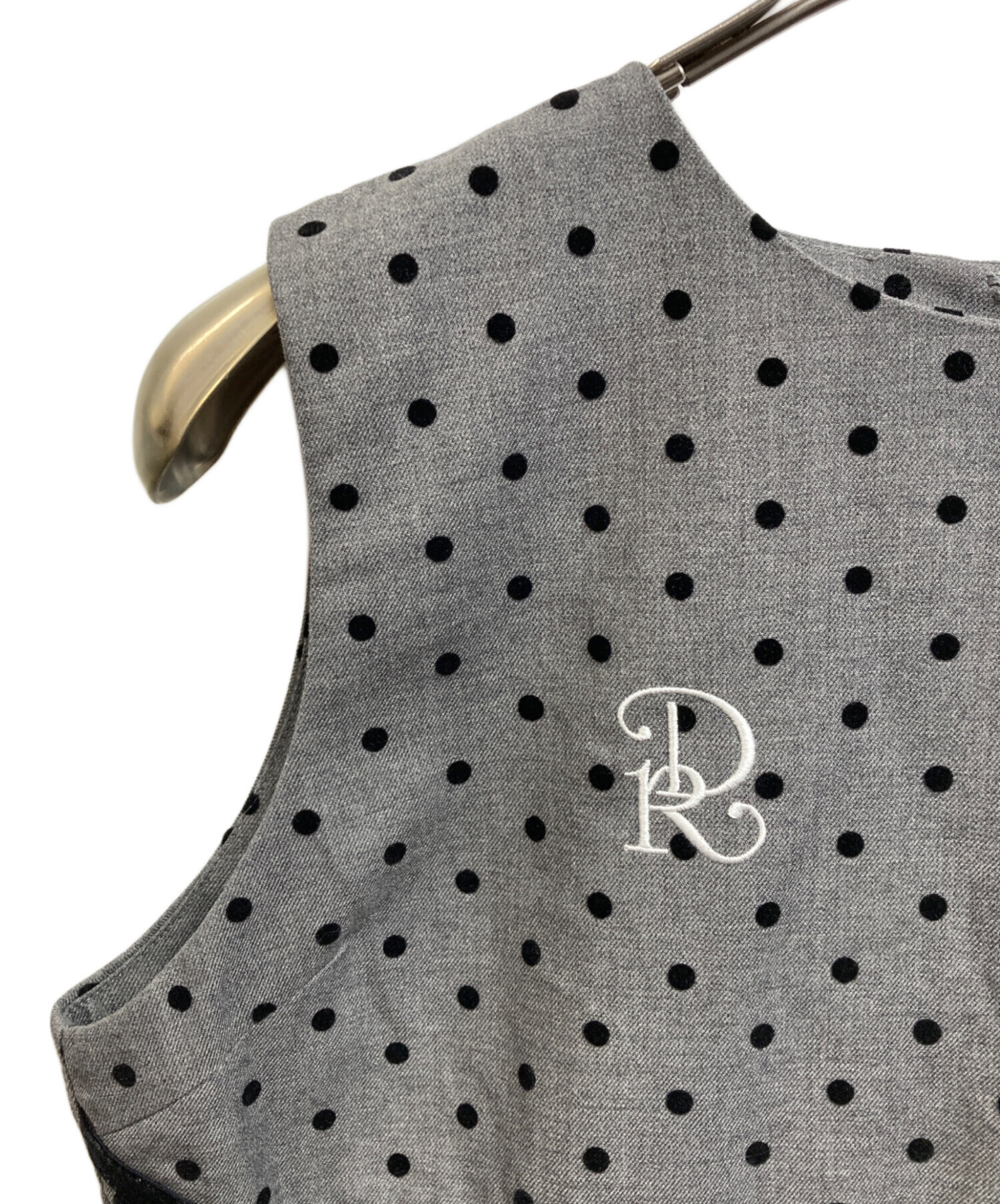 Darich ダーリッチ　フロッキードットノースリミニワンピース　グレー ダーリッチ Darich フロッキードットノースリミニワンピース （グレー