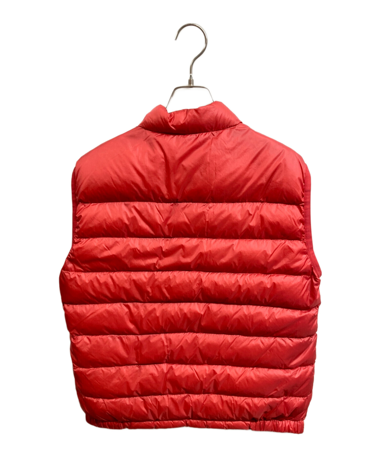 三角ロゴプレート◎PRADA プラダ　ダウンベスト　赤　レッド　ジップアップ 中古・古着通販】PRADA (プラダ) ダウンベスト レッド サイズ:48