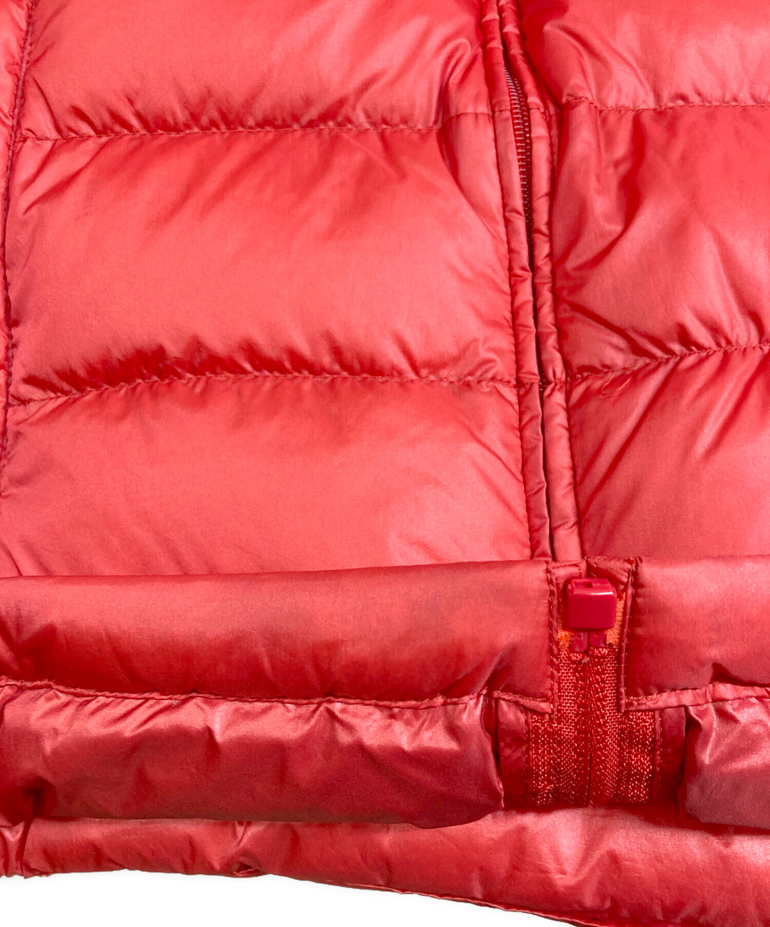 中古・古着通販】PRADA (プラダ) ダウンベスト レッド サイズ:48