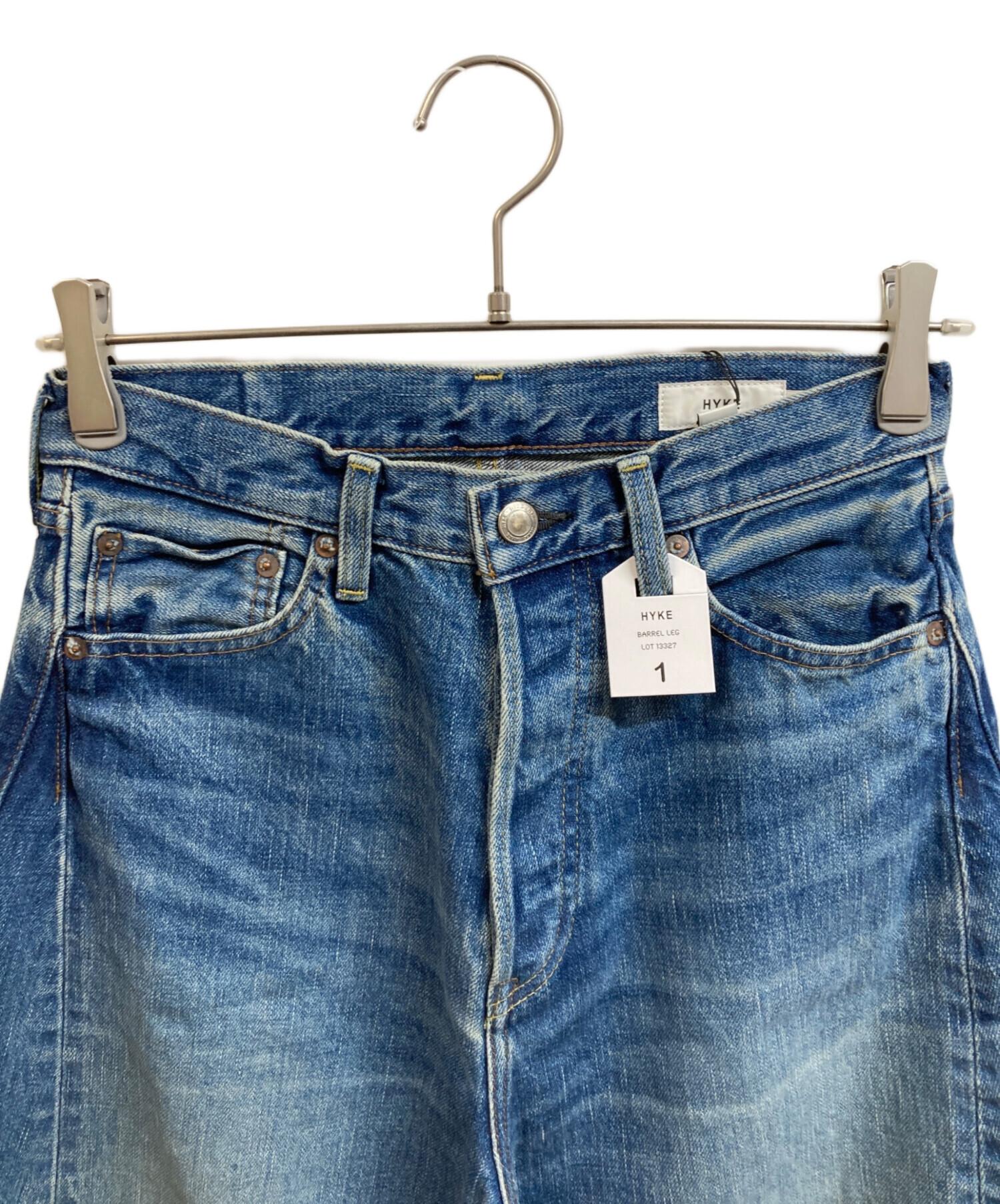 中古・古着通販】HYKE (ハイク) BARREL LEG JEANS ブルー サイズ:1 未 