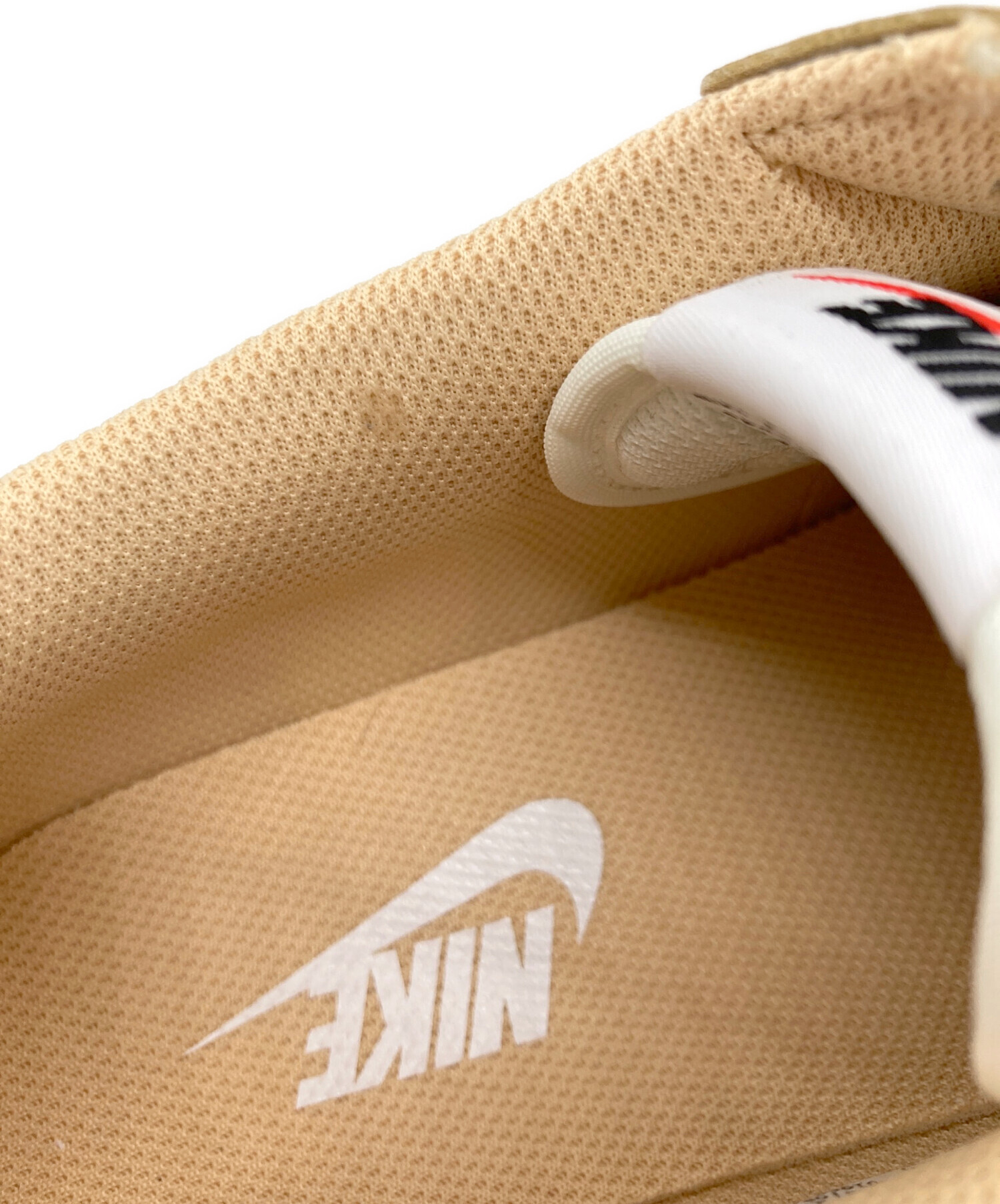 中古・古着通販】NIKE (ナイキ) スニーカー ベージュ サイズ:UK8