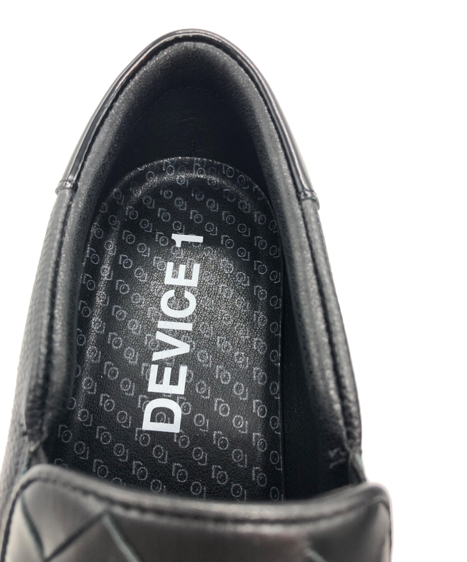 中古・古着通販】DEVICE1 (デバイスワン) イントレチャートスリッポン 