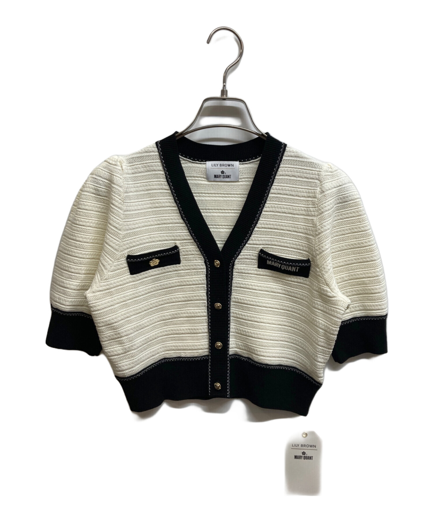 Lily Brown - 新品同様 LILY BROWN×MARY QUANT マリークワント デイジーモチーフ Vネック ニット カーディガン ボレロ ホワイト ブラック 1 レディース 古着 中古 USED マリークワント リリーブラウン カーディガン 中古・古着通販】Lily