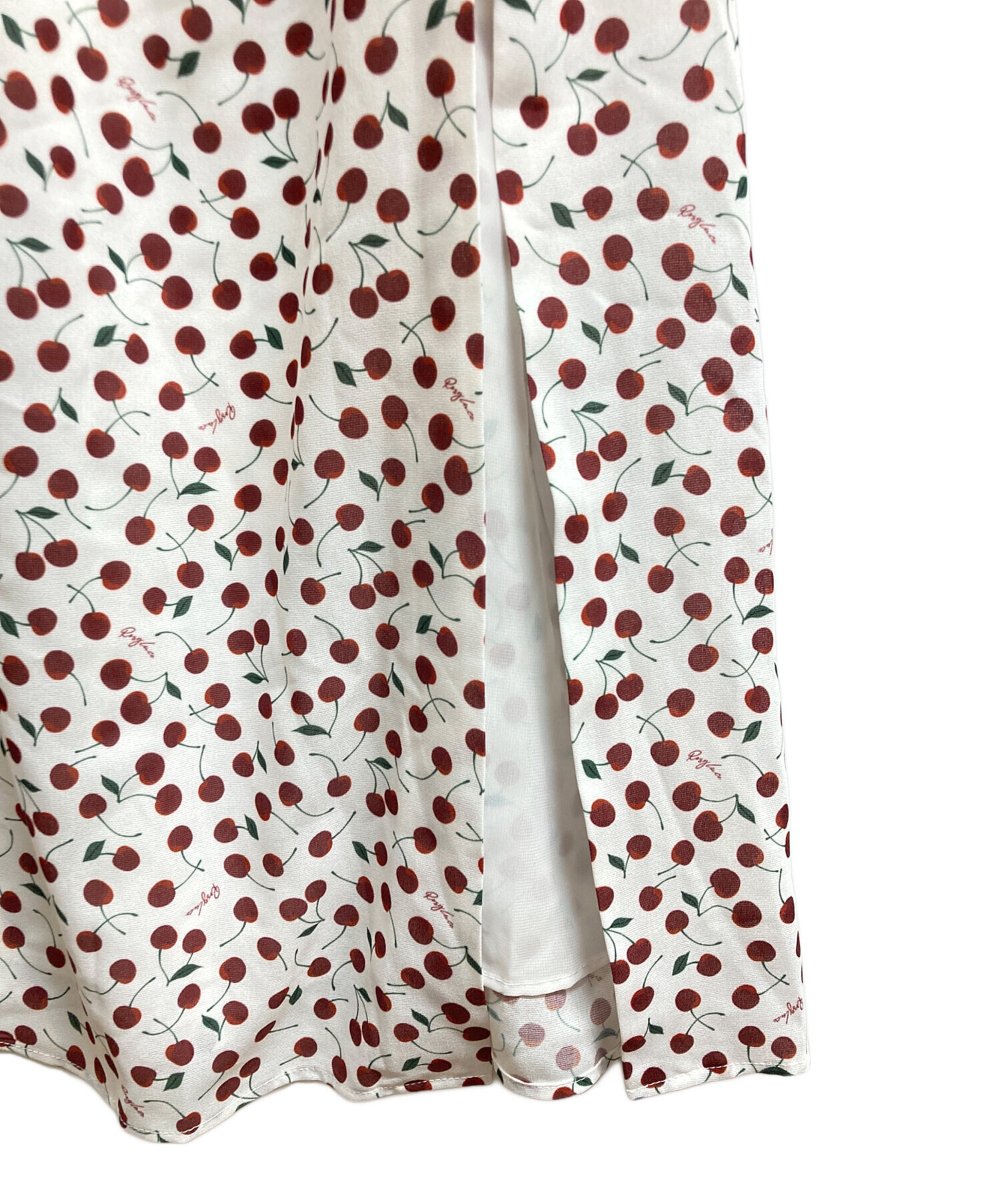 中古・古着通販】ROSY LUCE (ロージールーチェ) ROSY CHERRY CAMISOLE