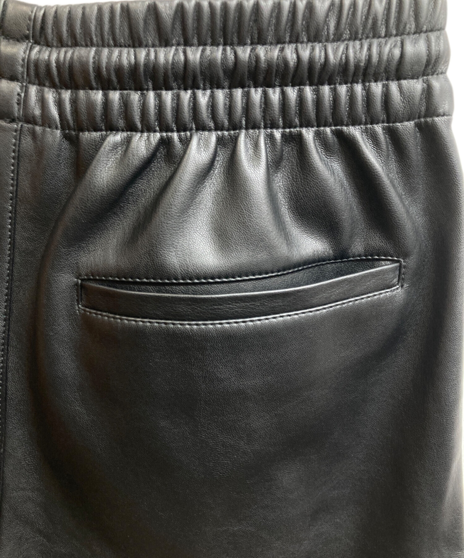 中古・古着通販】adidas (アディダス) フェイクレザースリーストライプ