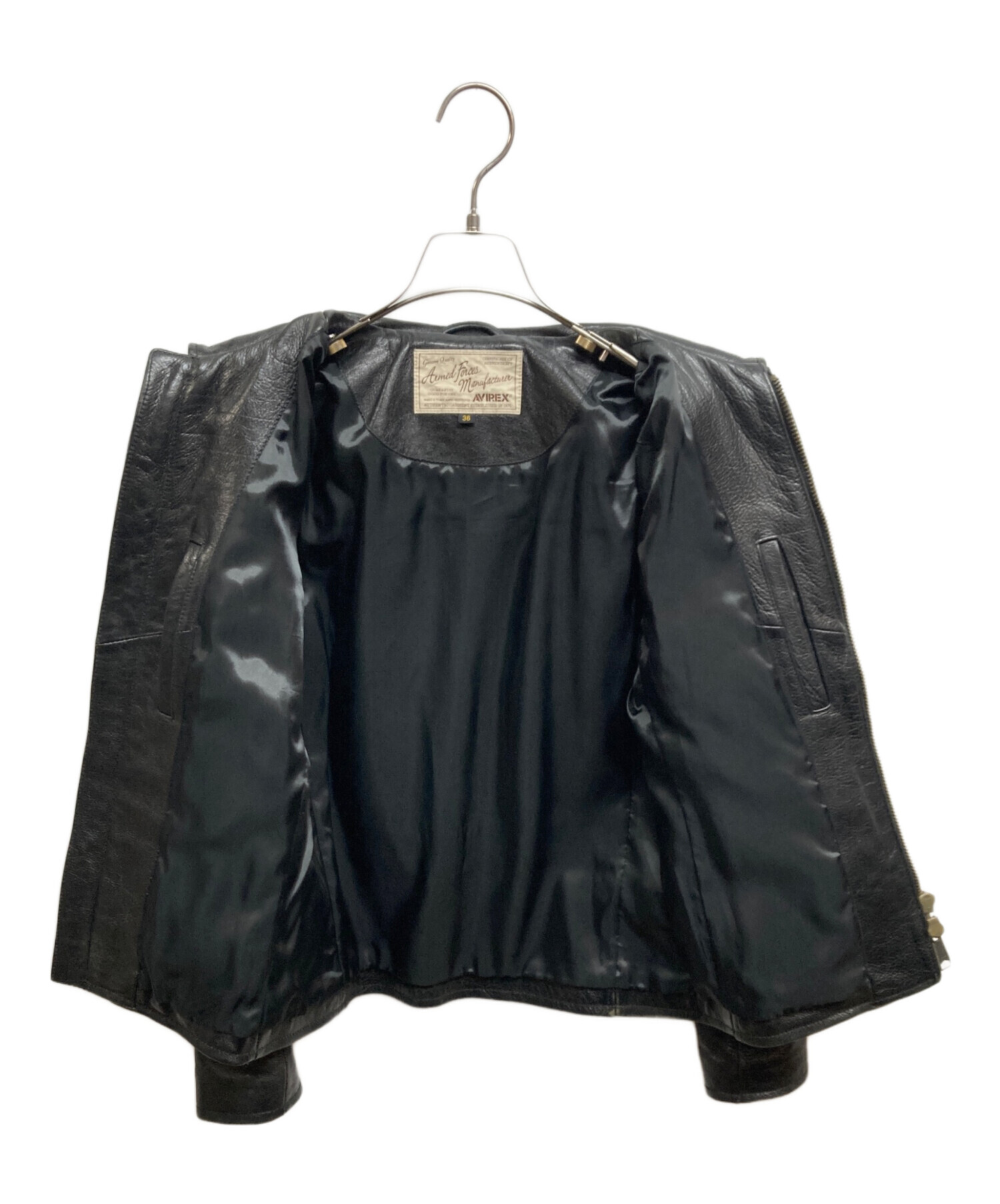 【良品】アヴィレックス カウレザートラッカージャケット ブラック 中古・古着通販】AVIREX (アヴィレックス) カウレザー トラッカー