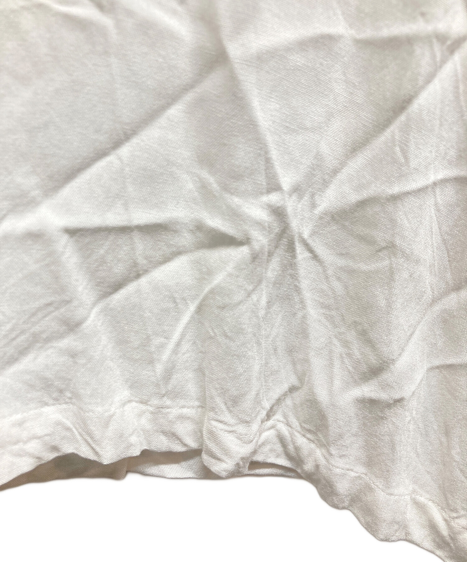 feels. RAYON SHIRT /